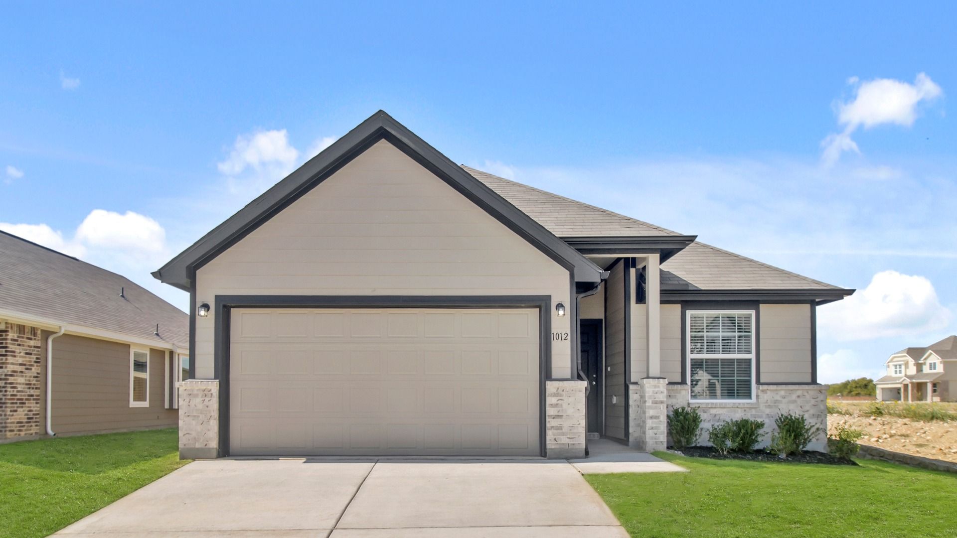 1012 Wind Drift Wy 1.jpg:Elevation G