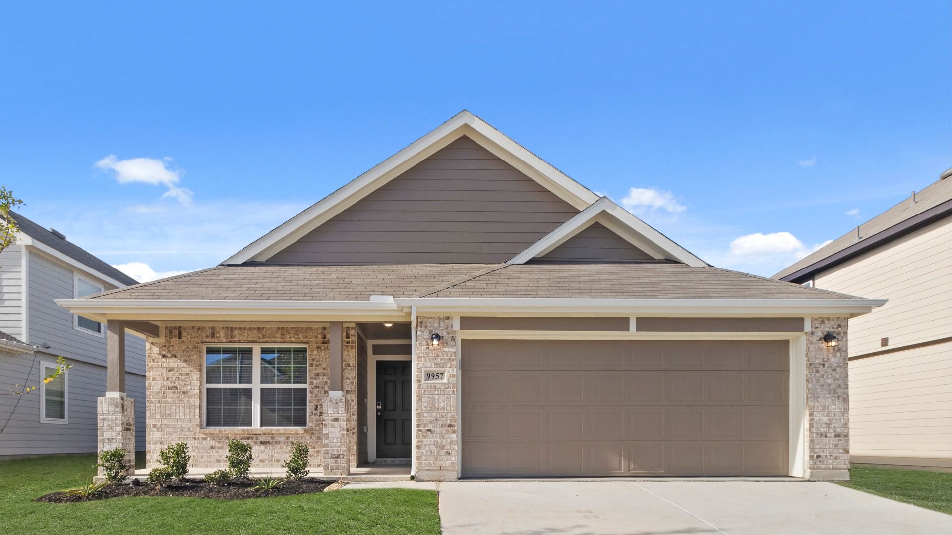 9957 Dynamic Dr 1.jpg:Elevation C