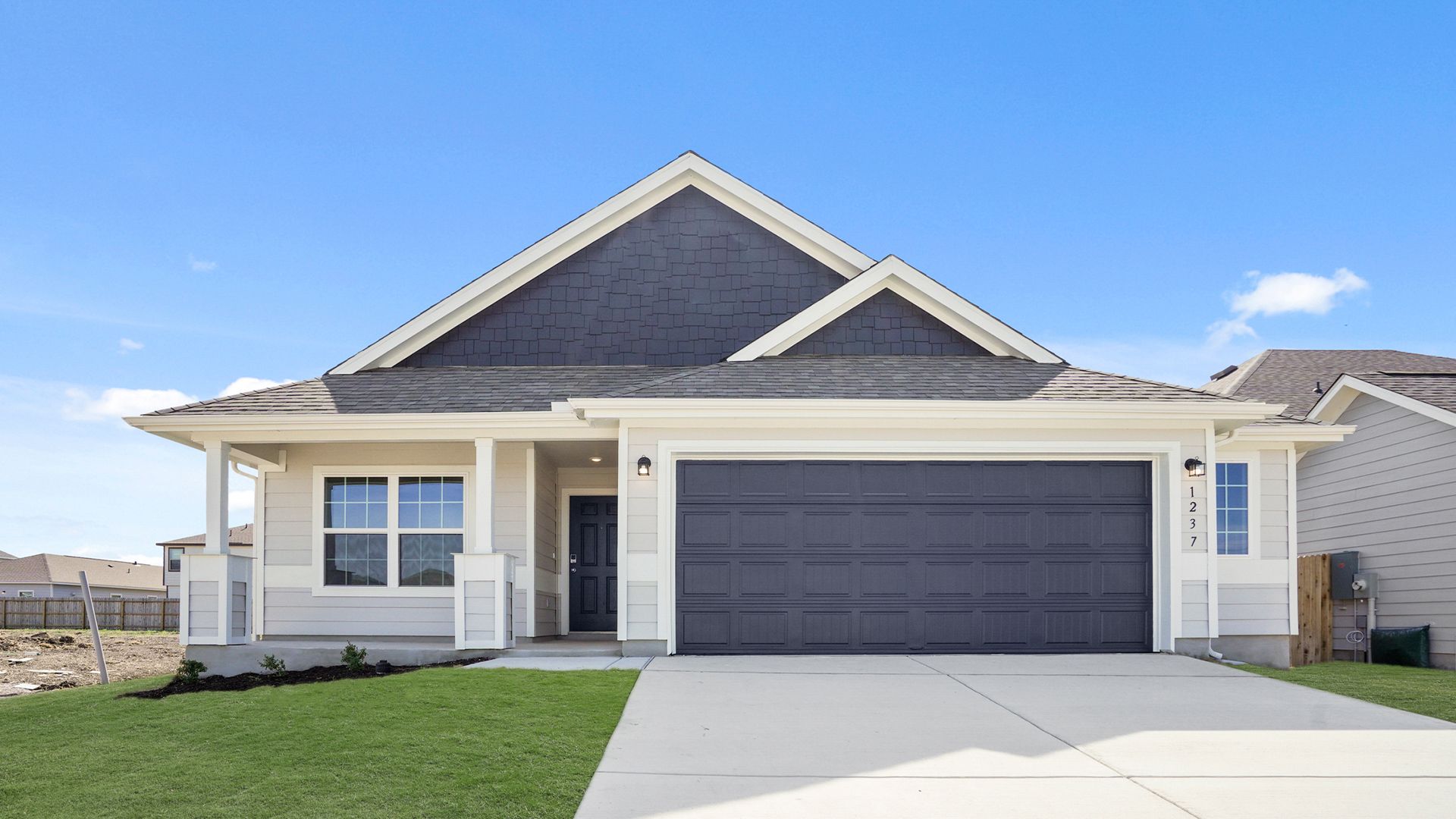 1237 Sweden Chill Seguin TX 1.jpg:Exterior