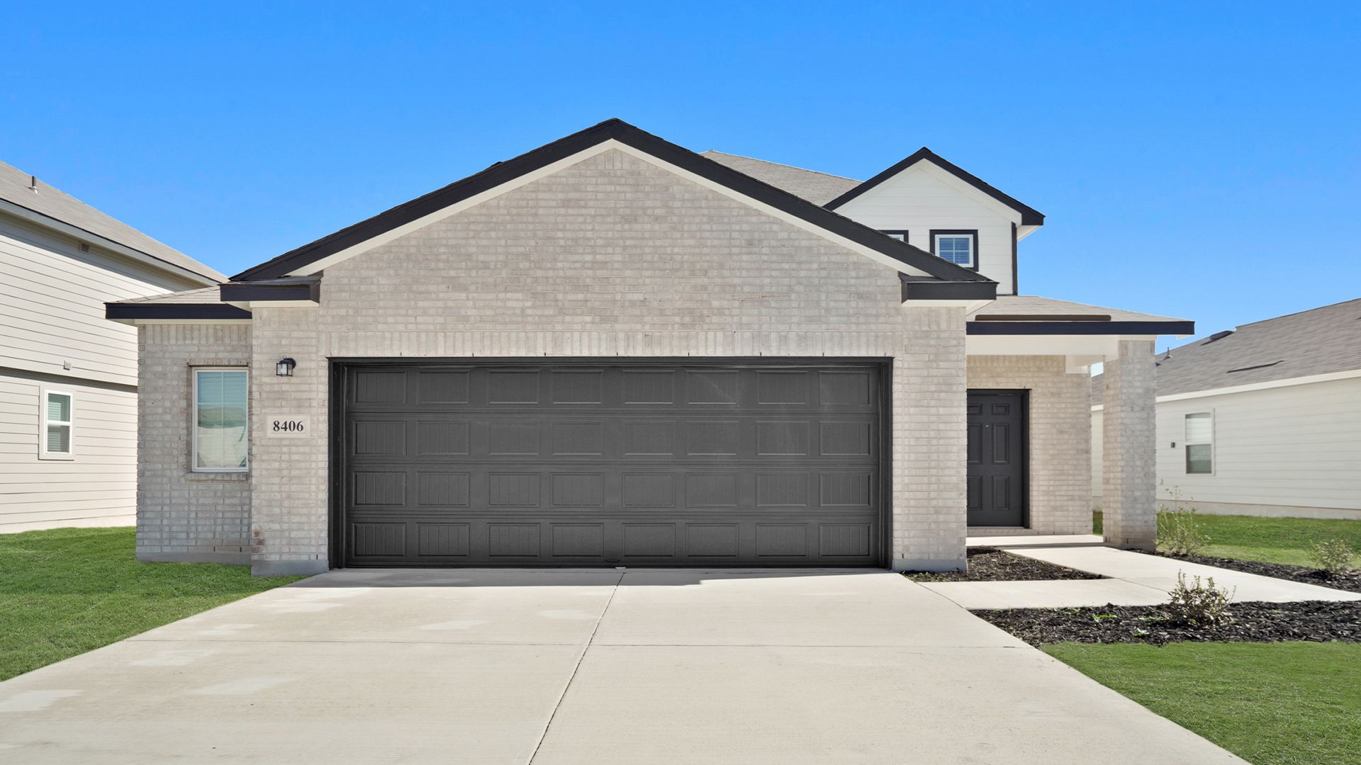 8406 Smithers Ave San Antonio TX 1.jpg:Exterior