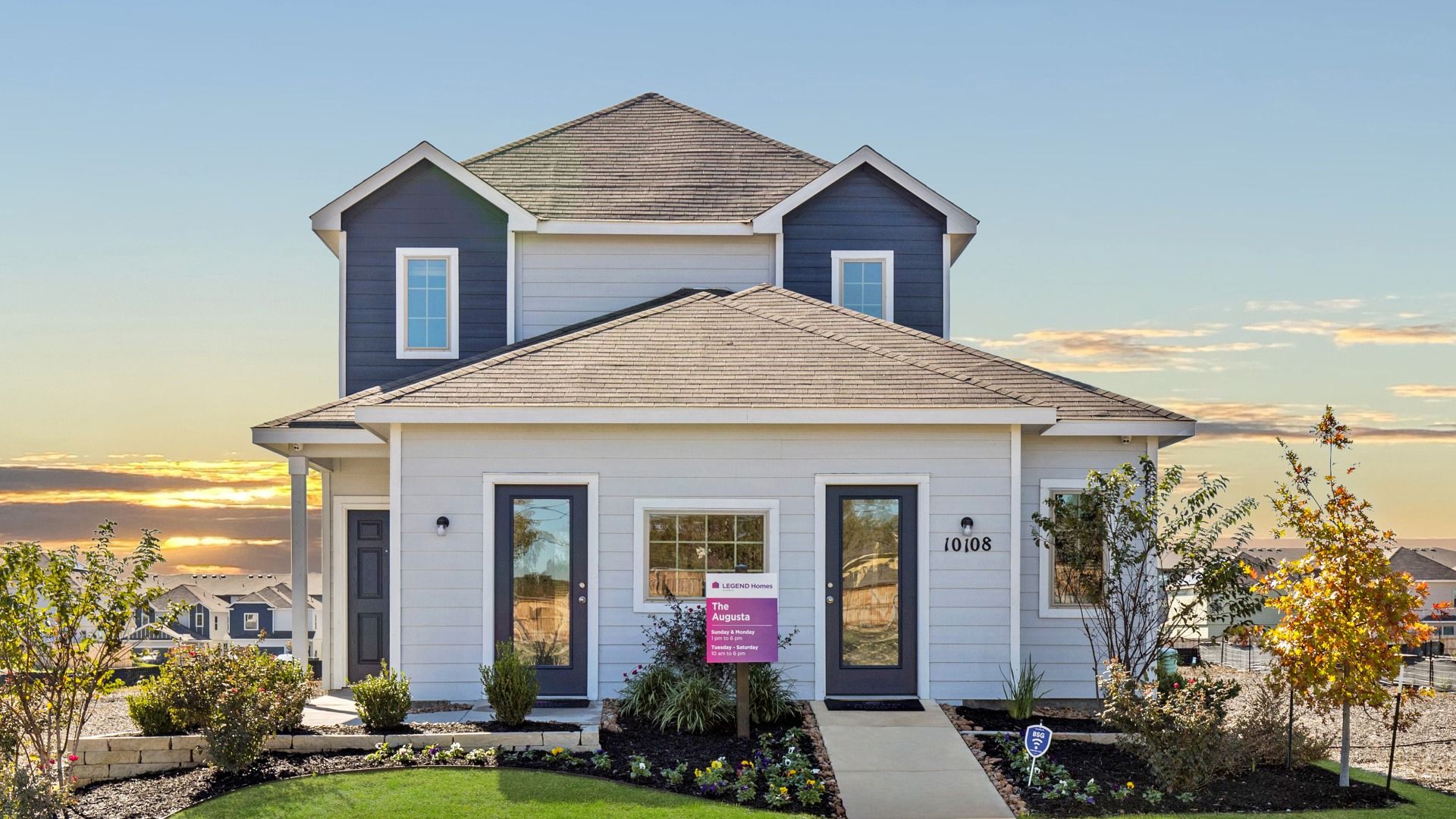 Melissa Ranch Legend Monument.jpg:Melissa Ranch Model Home Exterior