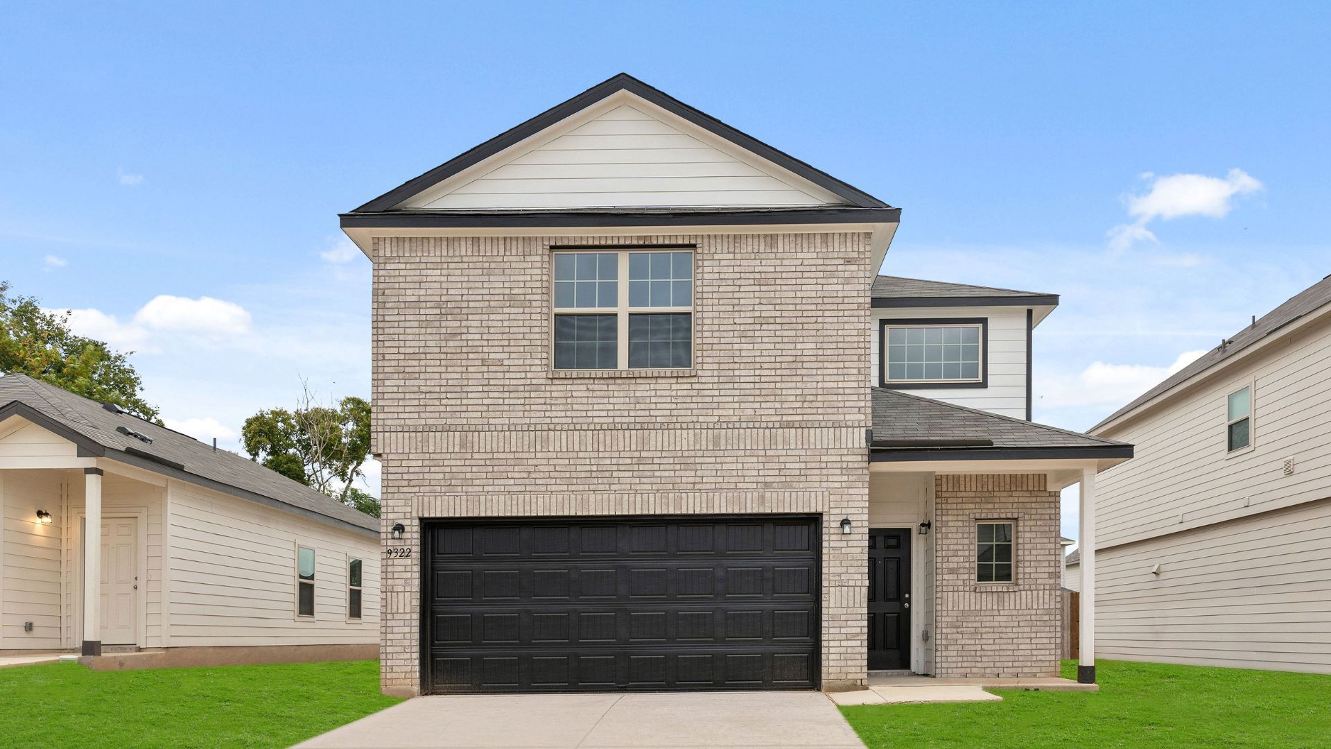 Fulton_2125_B.jpg:Exterior