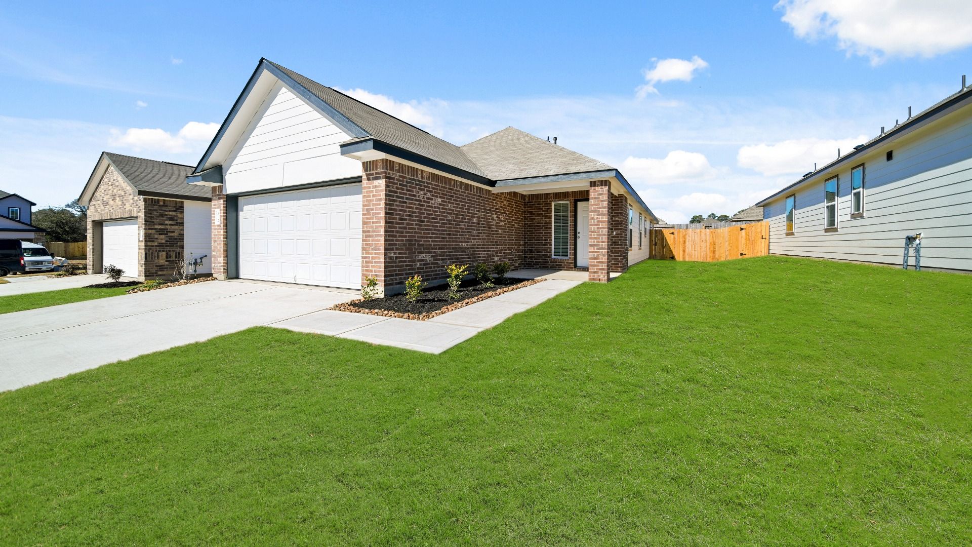 312 Mouflon Drive Huntsville, TX 77320 1.jpg:Elevation B