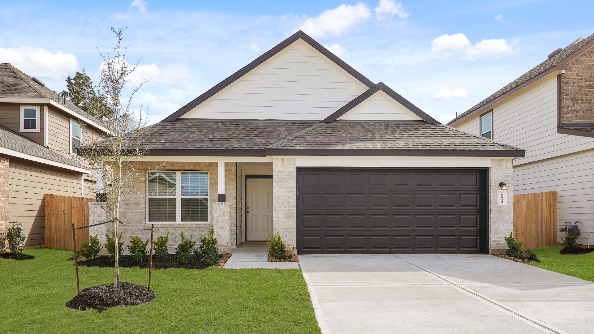 16932 Hazelnut Drive 1.jpg:Elevation C
