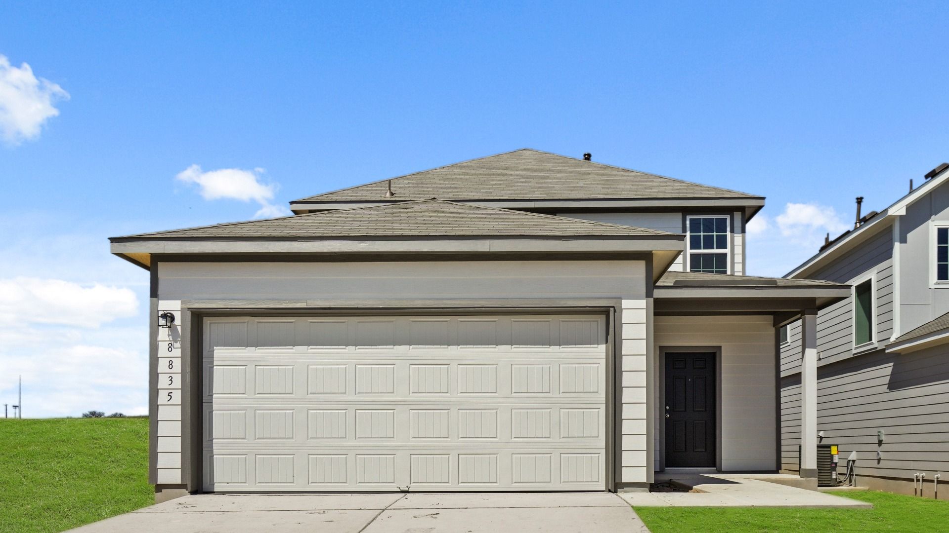 L P H Woodland 3010 L_HR.jpg:Exterior