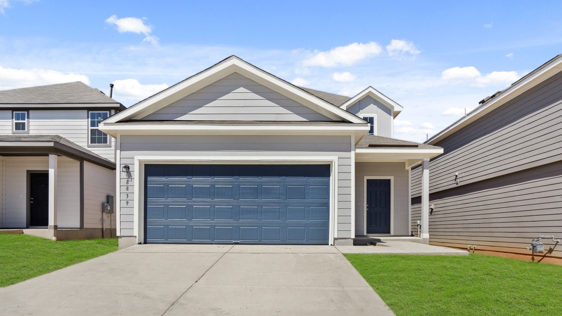 L P H Redbud 3018 M_HR.jpg:Exterior