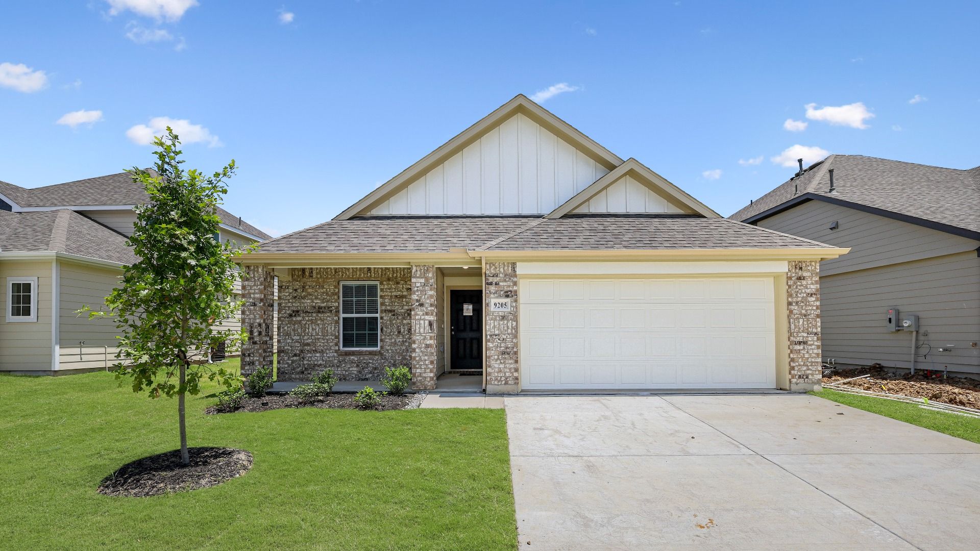 9205 Skyrocket Drive Fort Worth, TX 76123 1.jpg:Elevation B