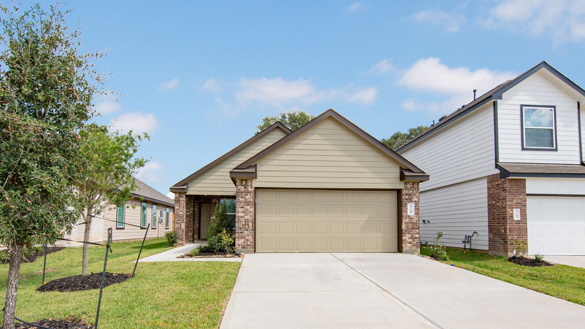 _3789 Alexus Dr.-1 - Copy.jpg:Elevation B