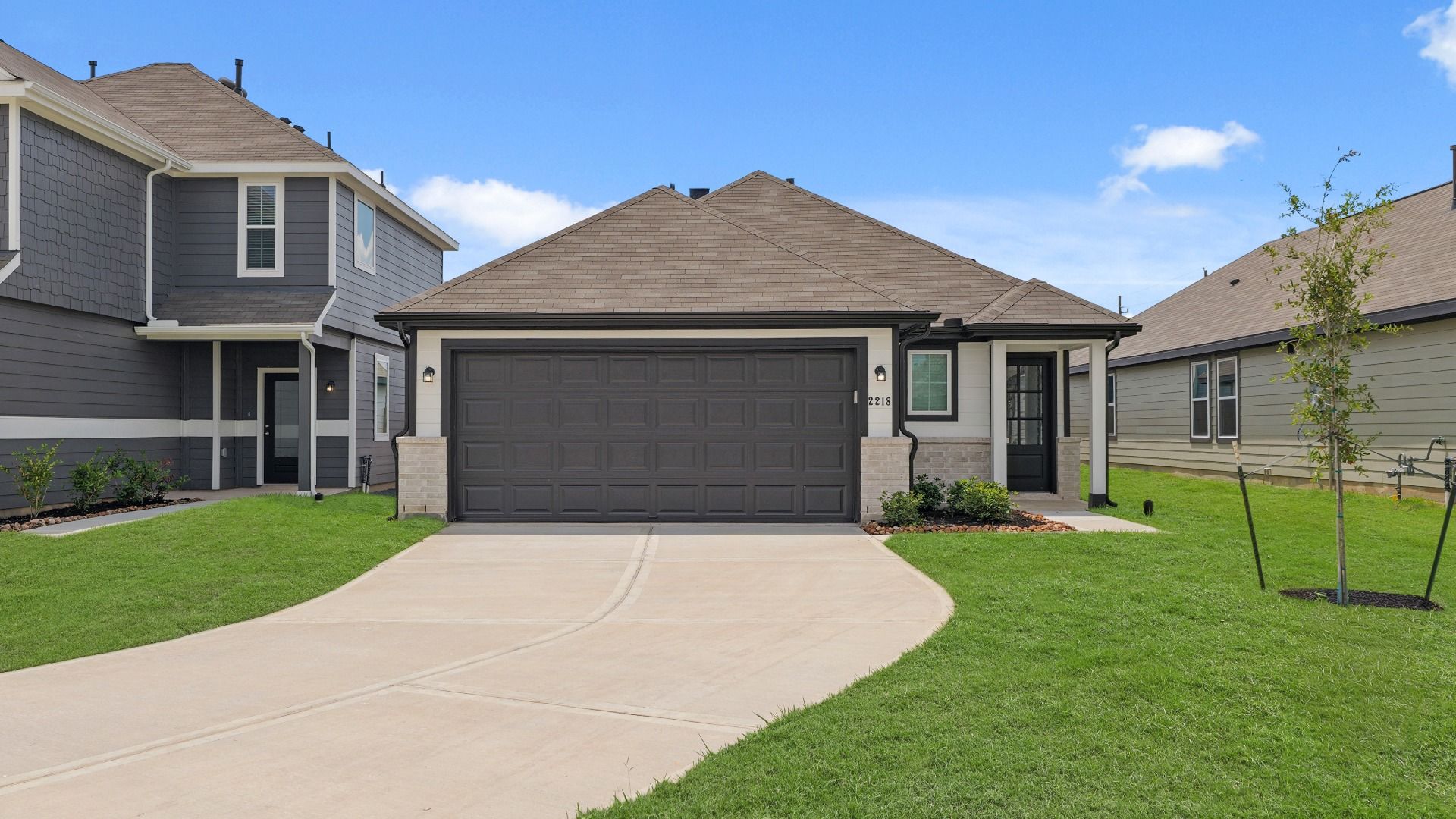 2218 Thorpe Grv Ct Houston TX 77090 1.jpeg:Elevation M