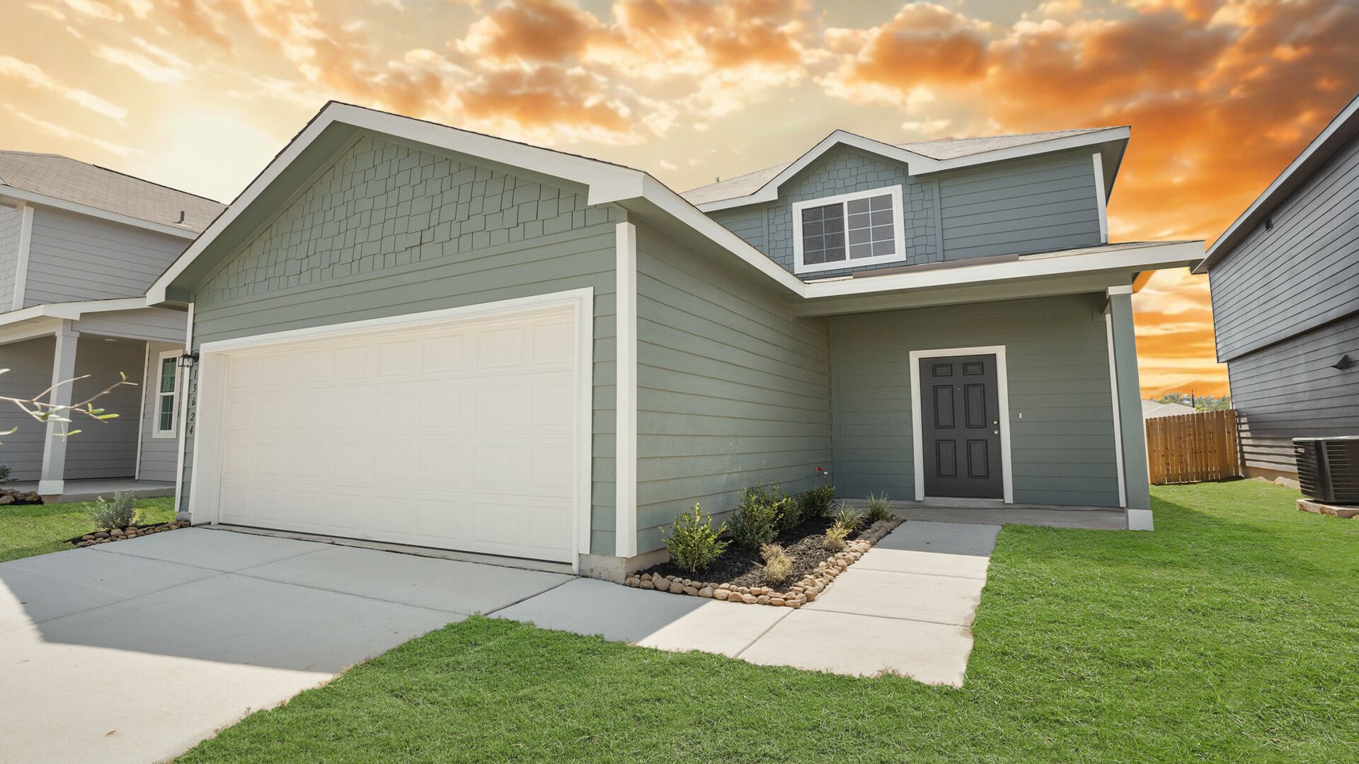 Legend Homes_3013_Evergreen_N_HR.jpg:Exterior