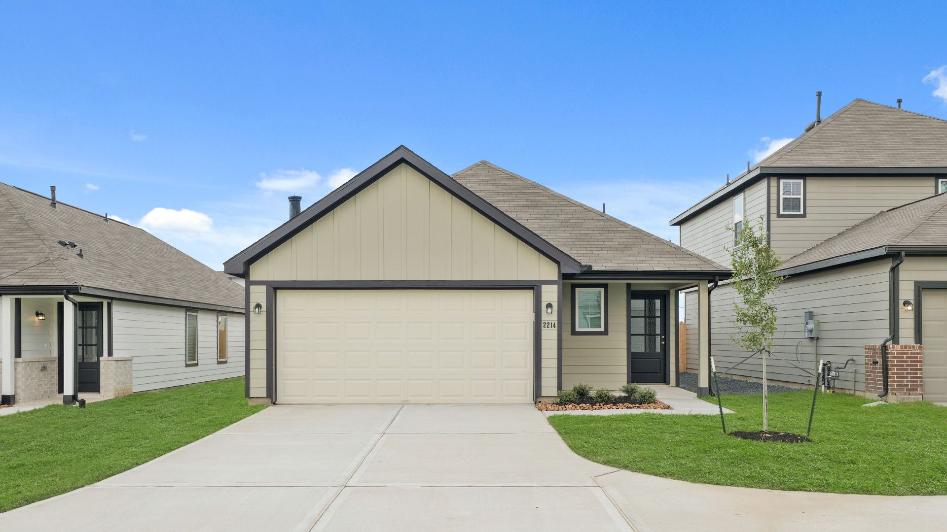 2214 Thorpe Grv Ct Houston TX 77090 1.jpeg:Elevation M