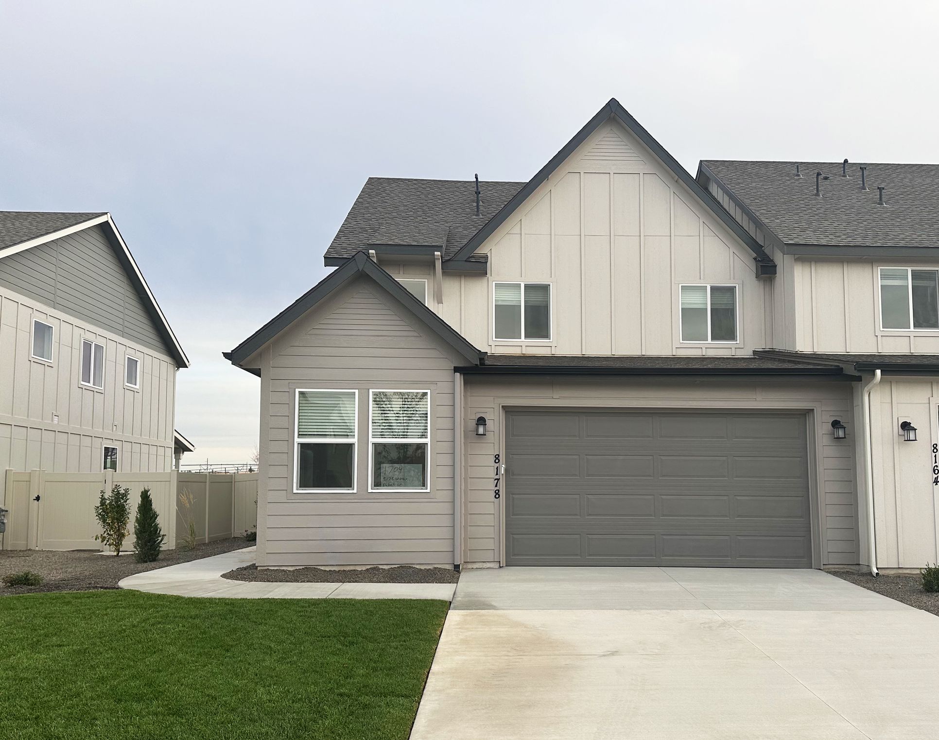 Exterior:Eagle Ridge Plan1785 H S1704 8178 Grey Alder