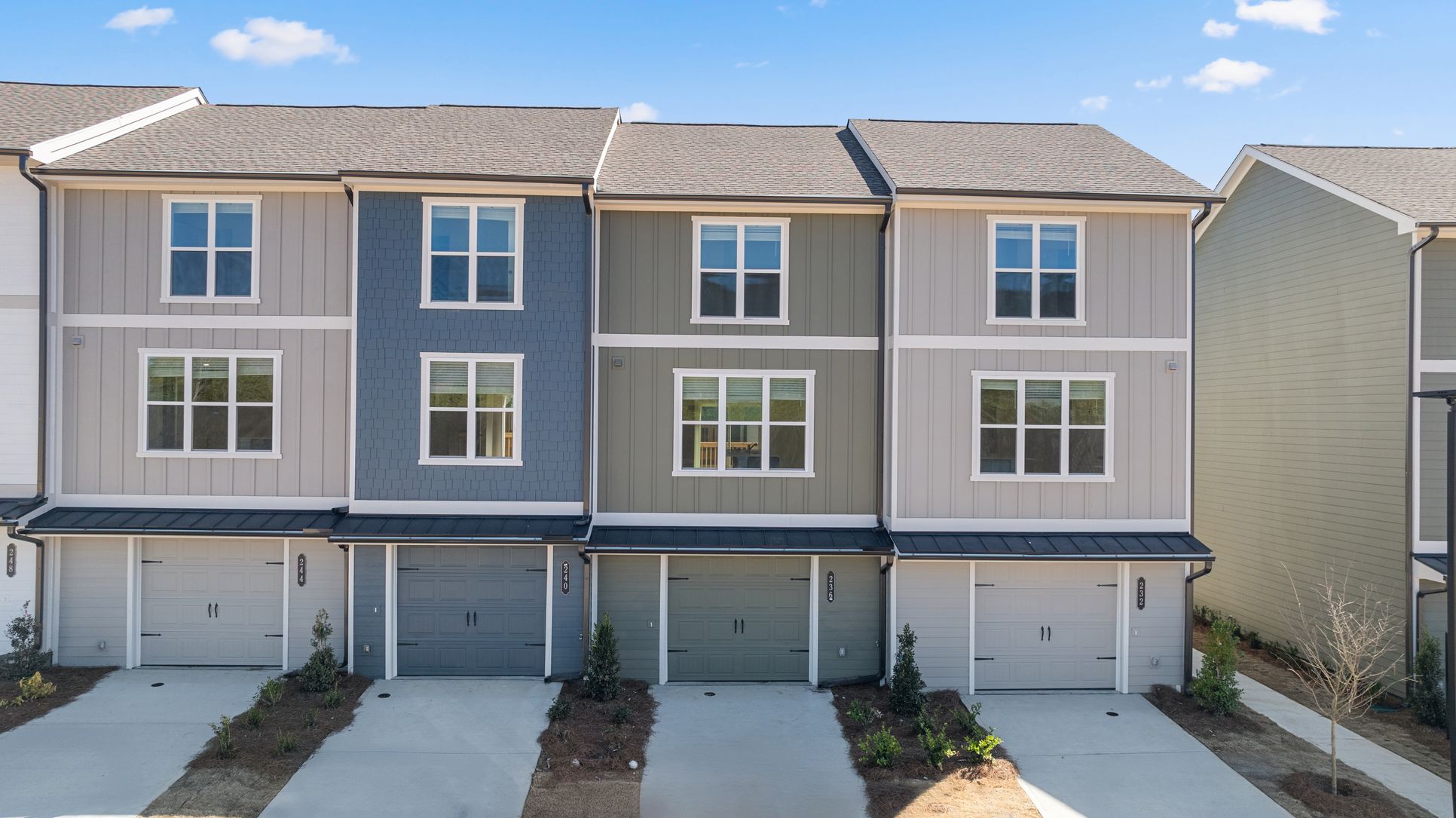 Exterior:Asbury Oak HS 105 ext 004