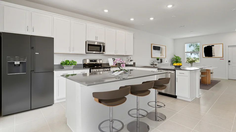 1620 Wilshire Kitchen 2of2 F1 4 18 25