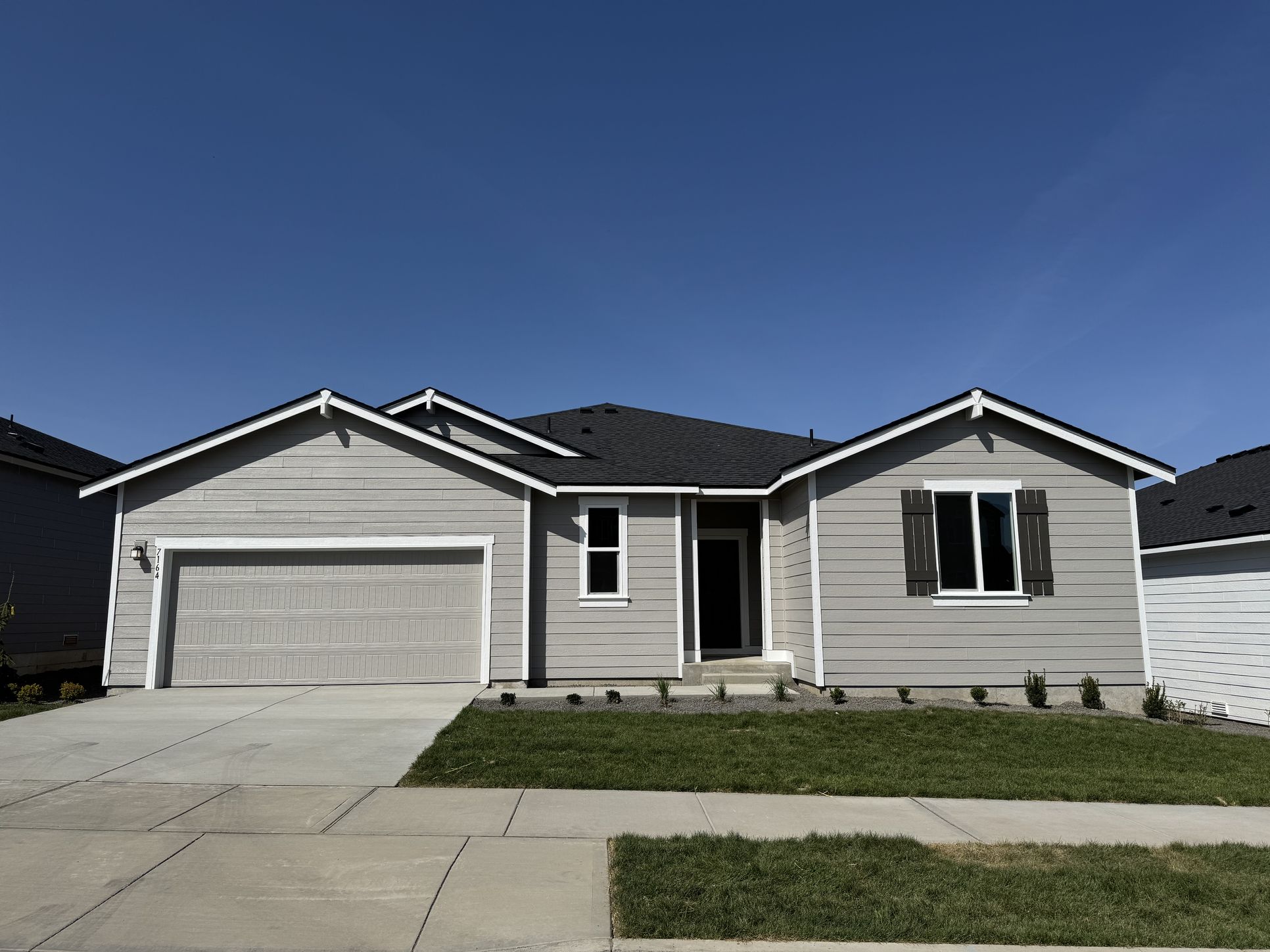 Exterior:IMG 2395