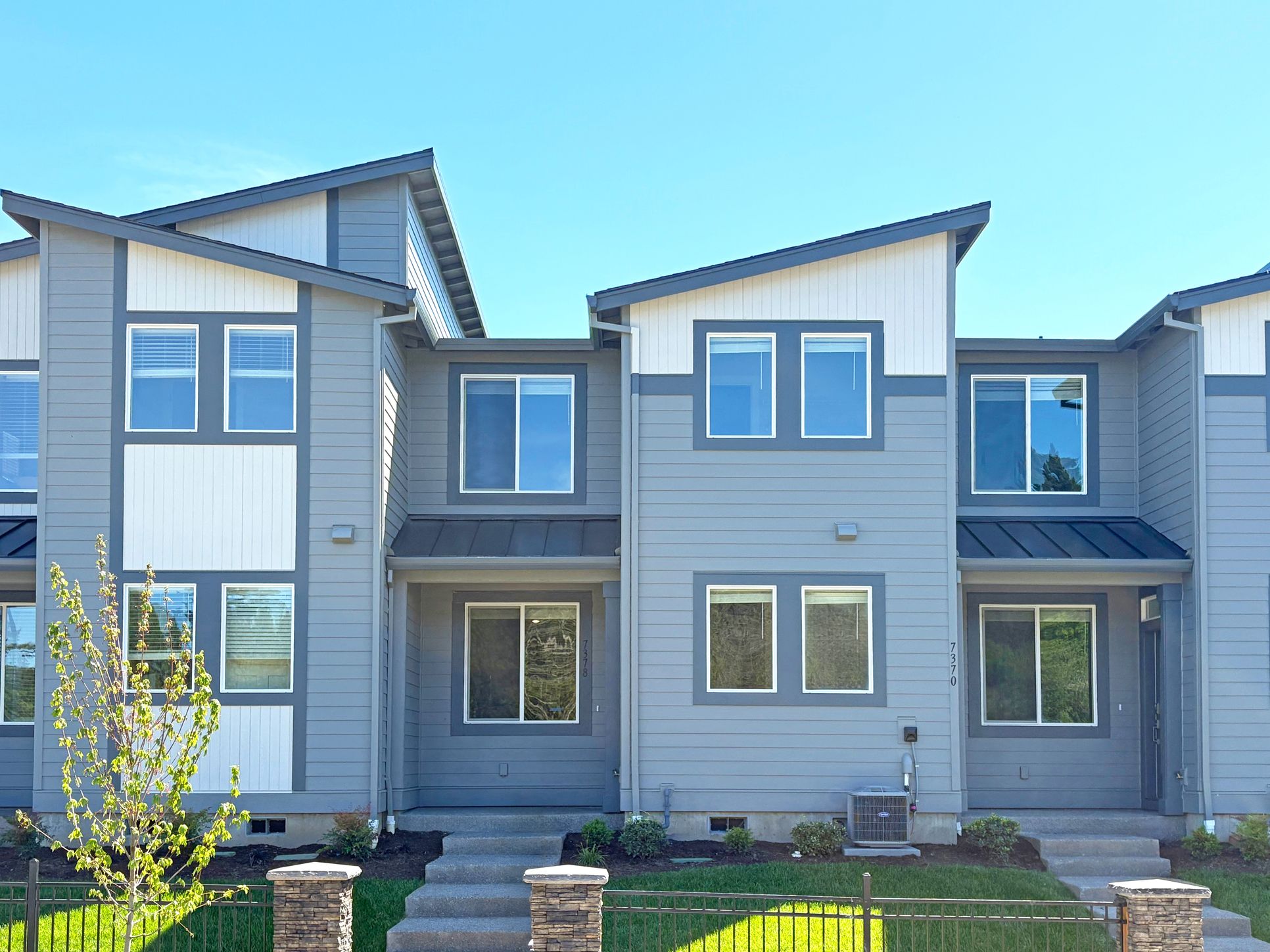 Exterior:Butternut Creek Pioneer Exterior H S424
