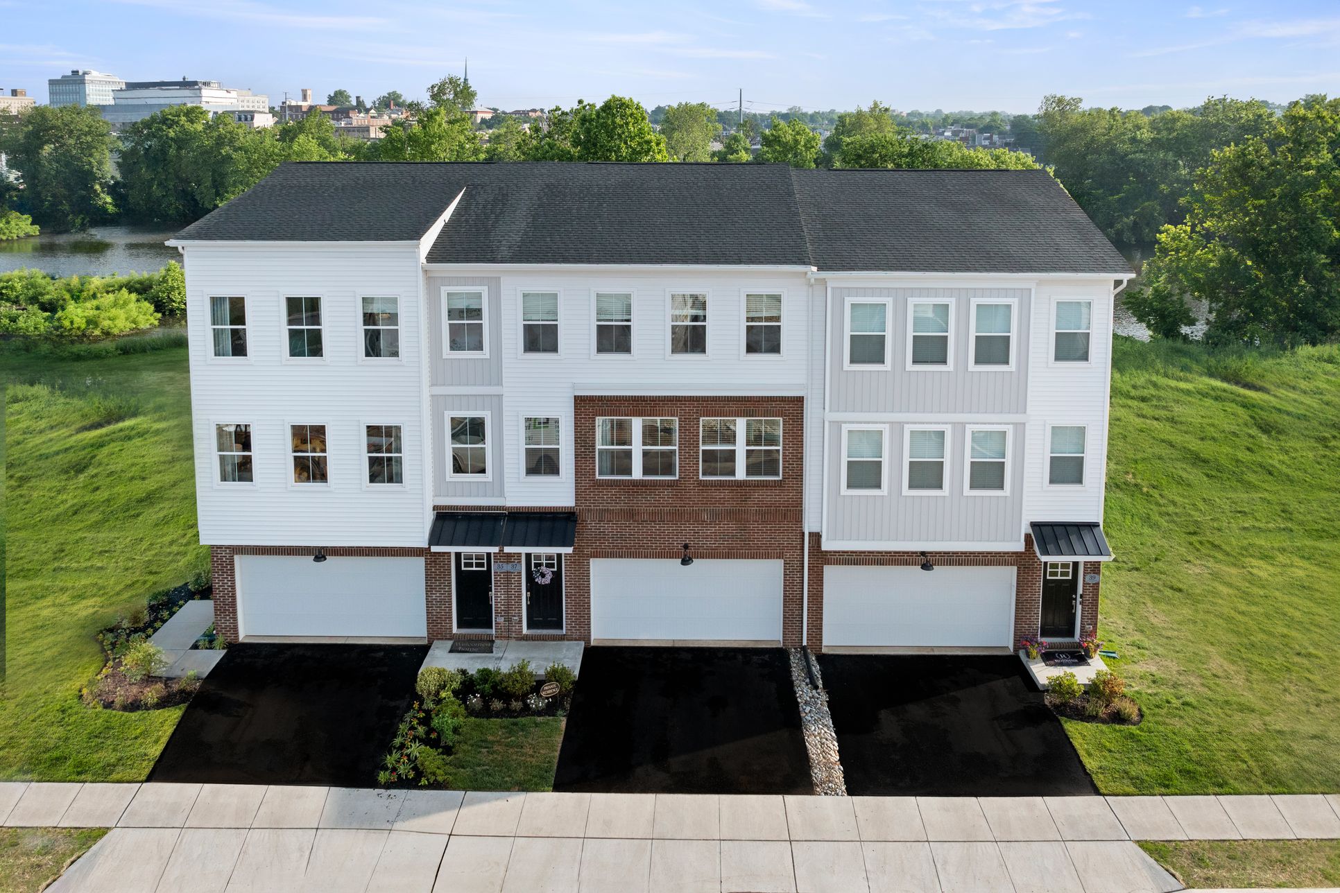 Exterior:River Pointe Pinehurst Exterior