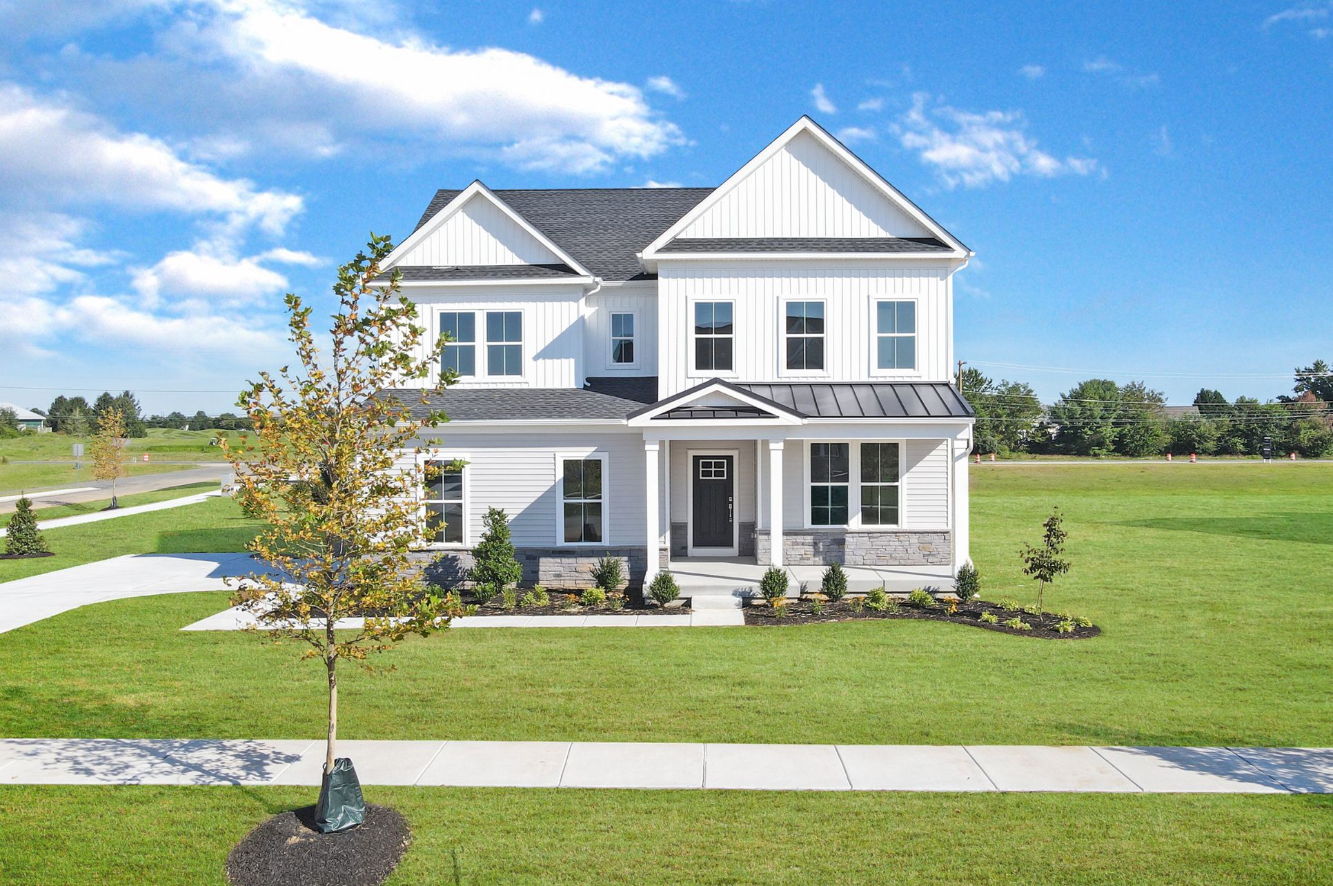 Exterior:DALTON Farmhouse 1