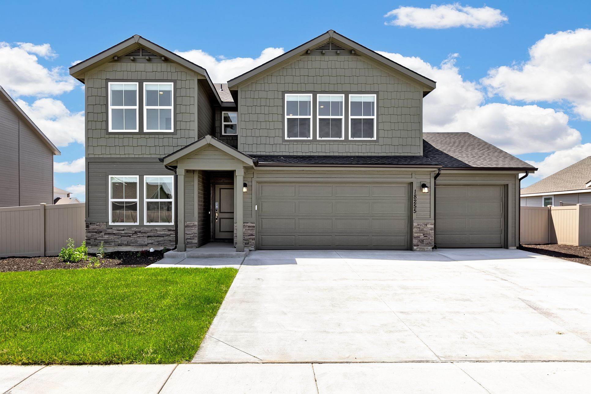 Exterior:Sweetwater Glen Plan2292 H S2208 Exterior 1of1