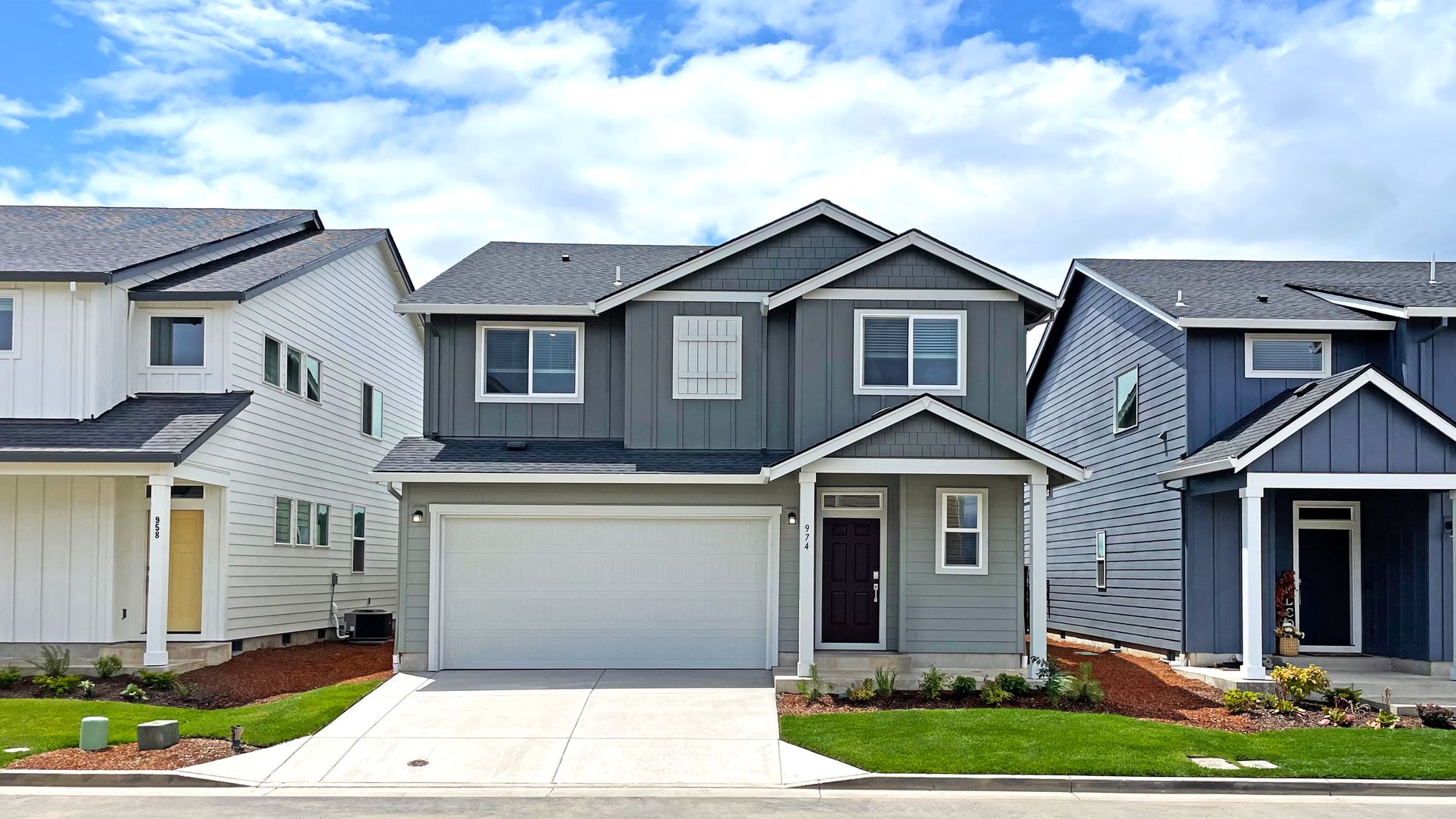 Exterior:Meadowview Ashland H S18