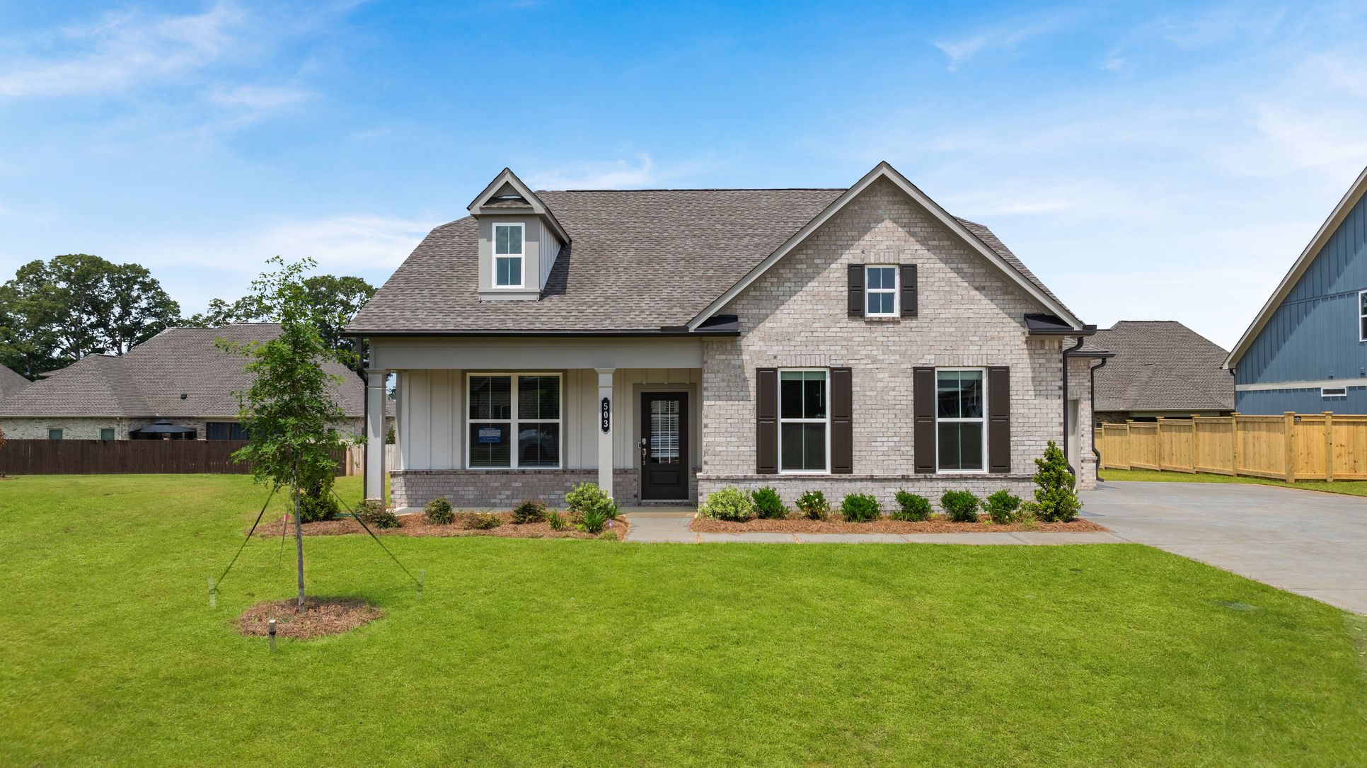 Exterior:Riverbend HS 63 EXT 01