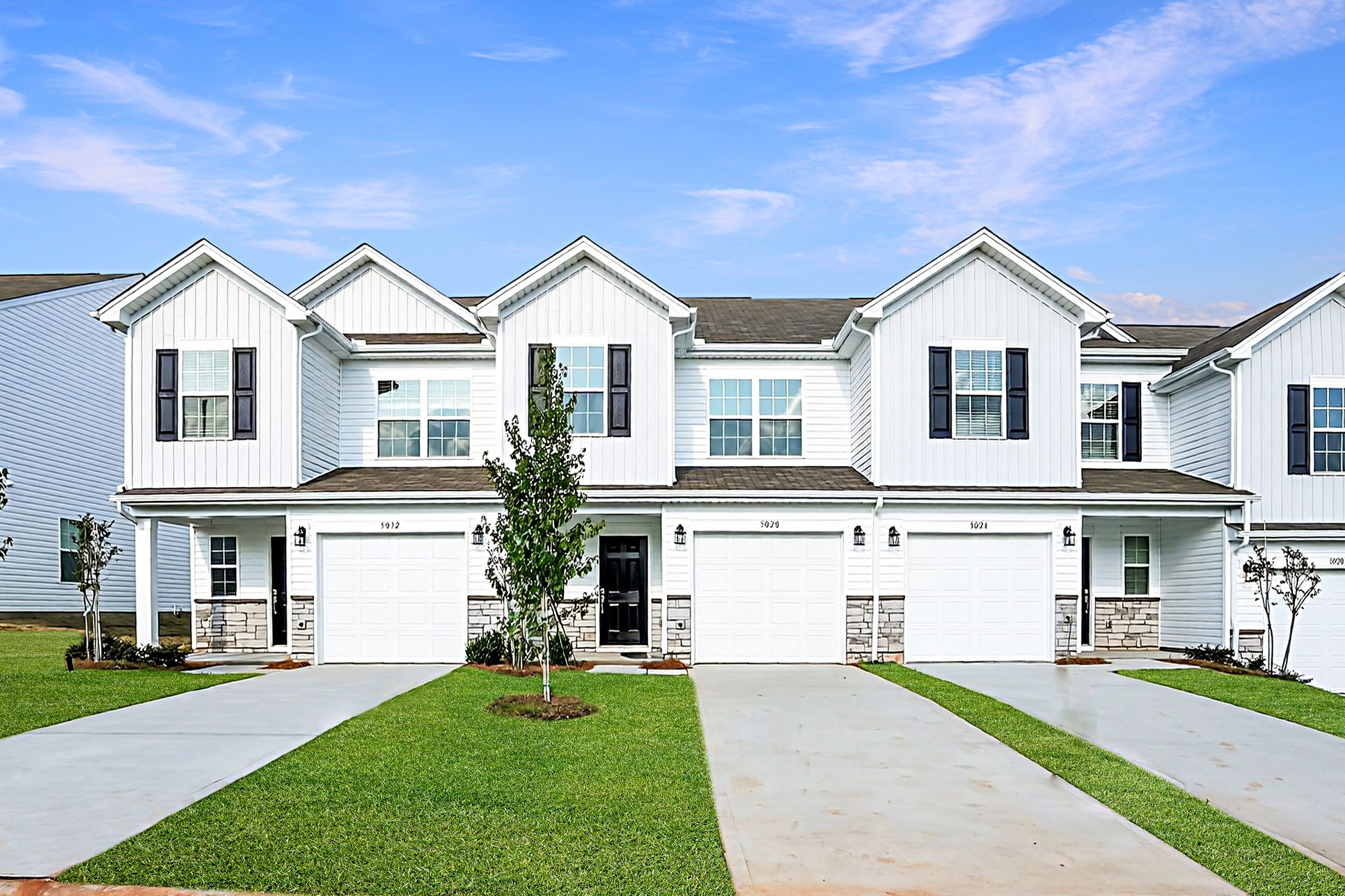 Exterior:3028 Whispering Willows 1 (1)