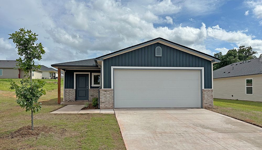 Exterior:1403 Guthrie Farms Blvd EDIT 2 opti 0203 Tucson