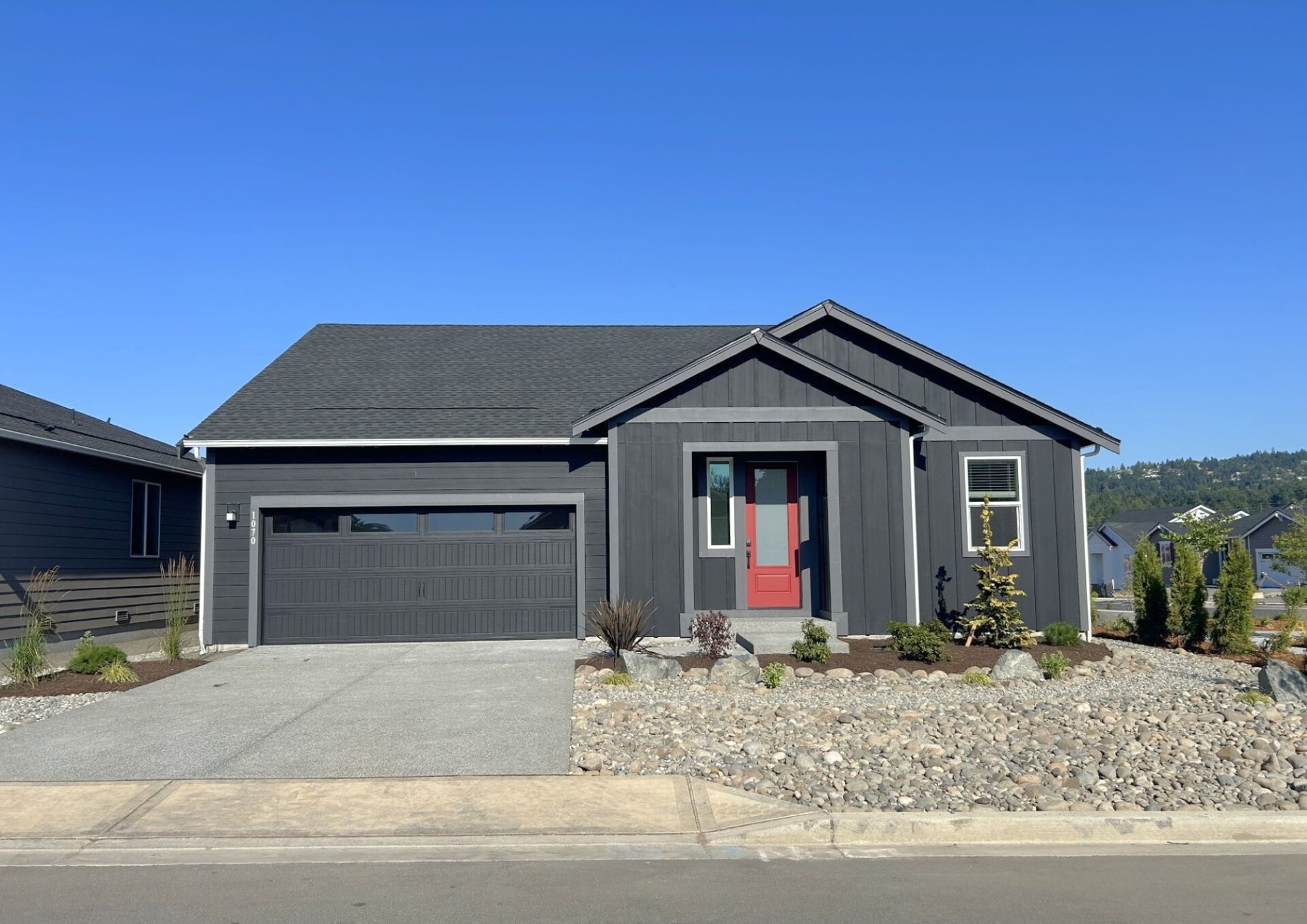 Exterior:Rolling Hills Streetscape 05 jpg (1)