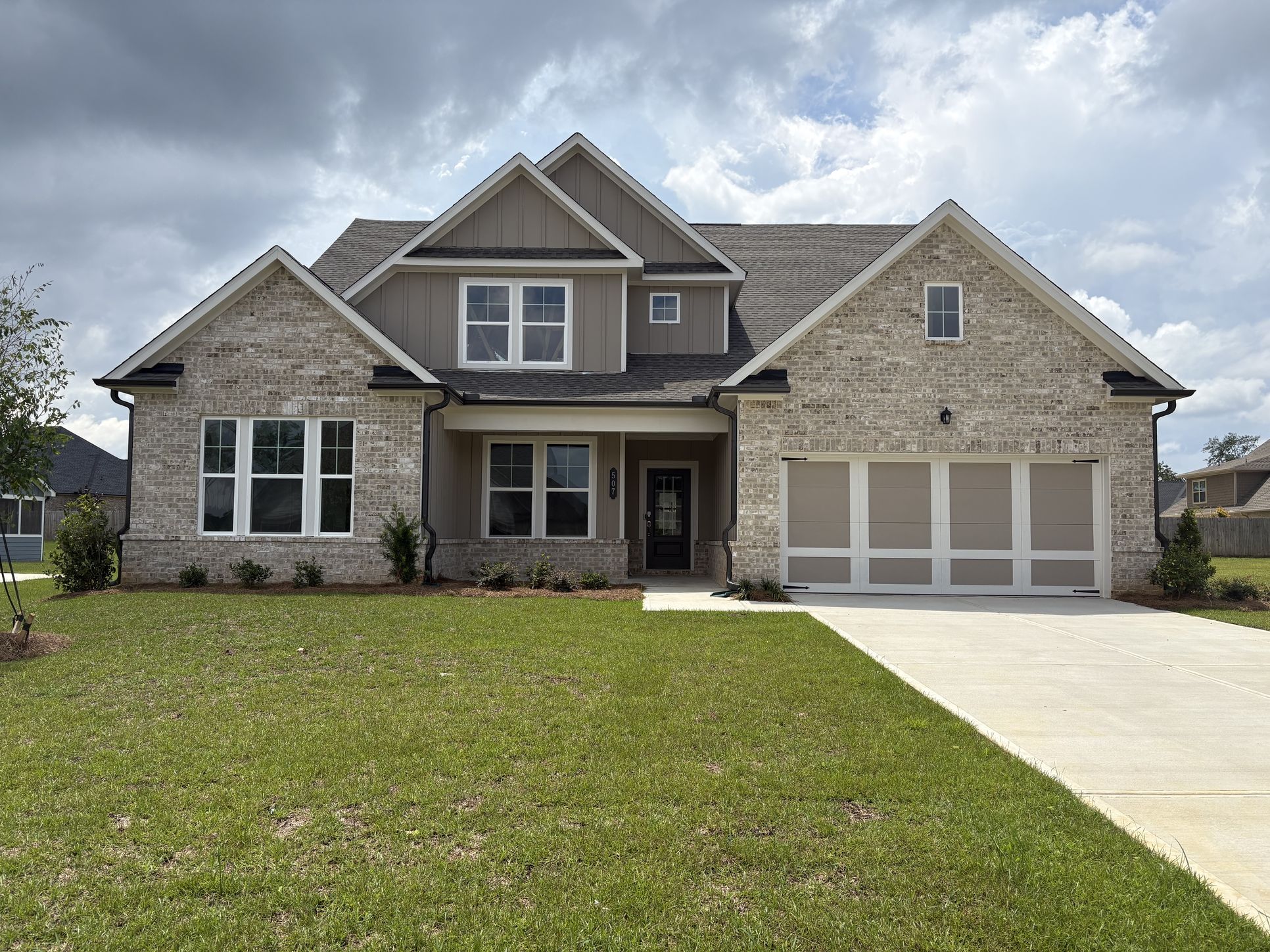 Exterior:riverbend