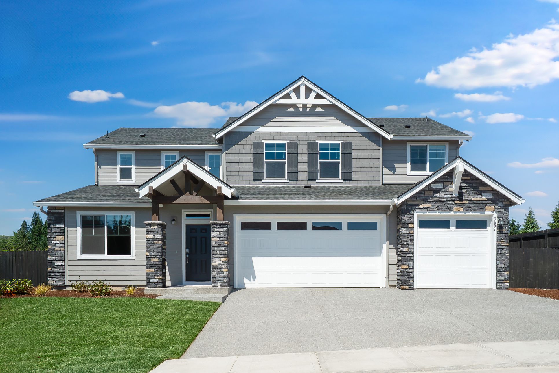Exterior:Salmon Creek Ridge Hammond H S49 01