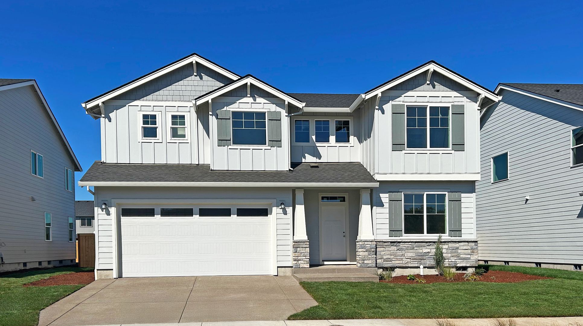 Exterior:Brandis Estates Arlington H S5