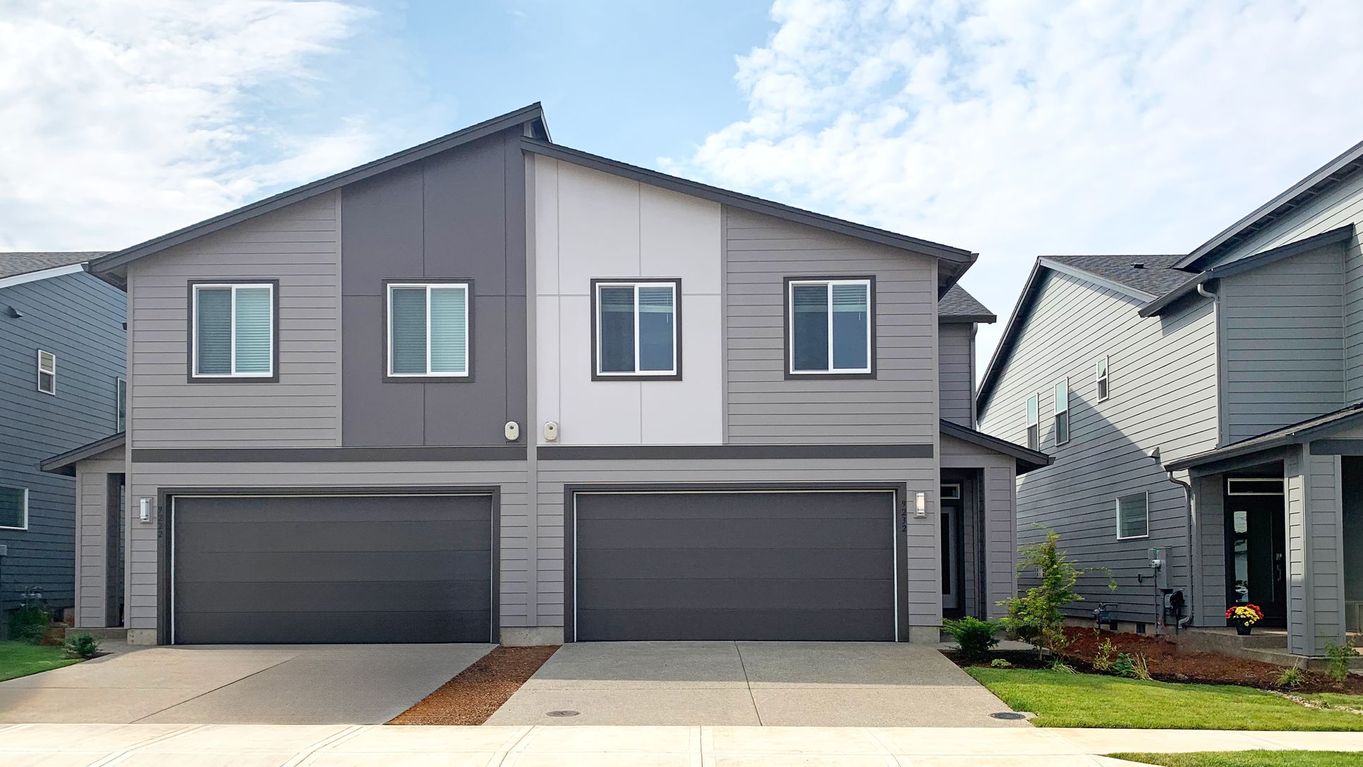 Exterior:Autumn Sunrise Kingston H S223