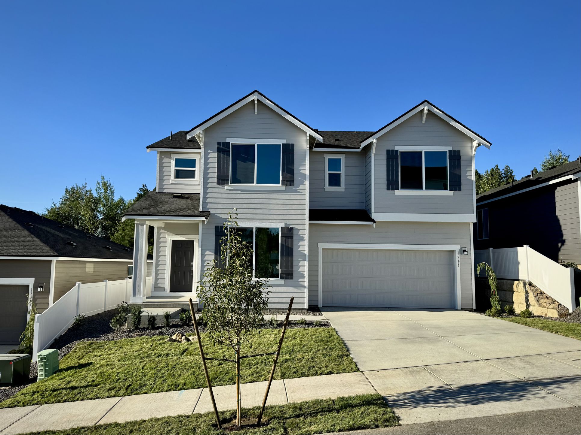 Exterior:122