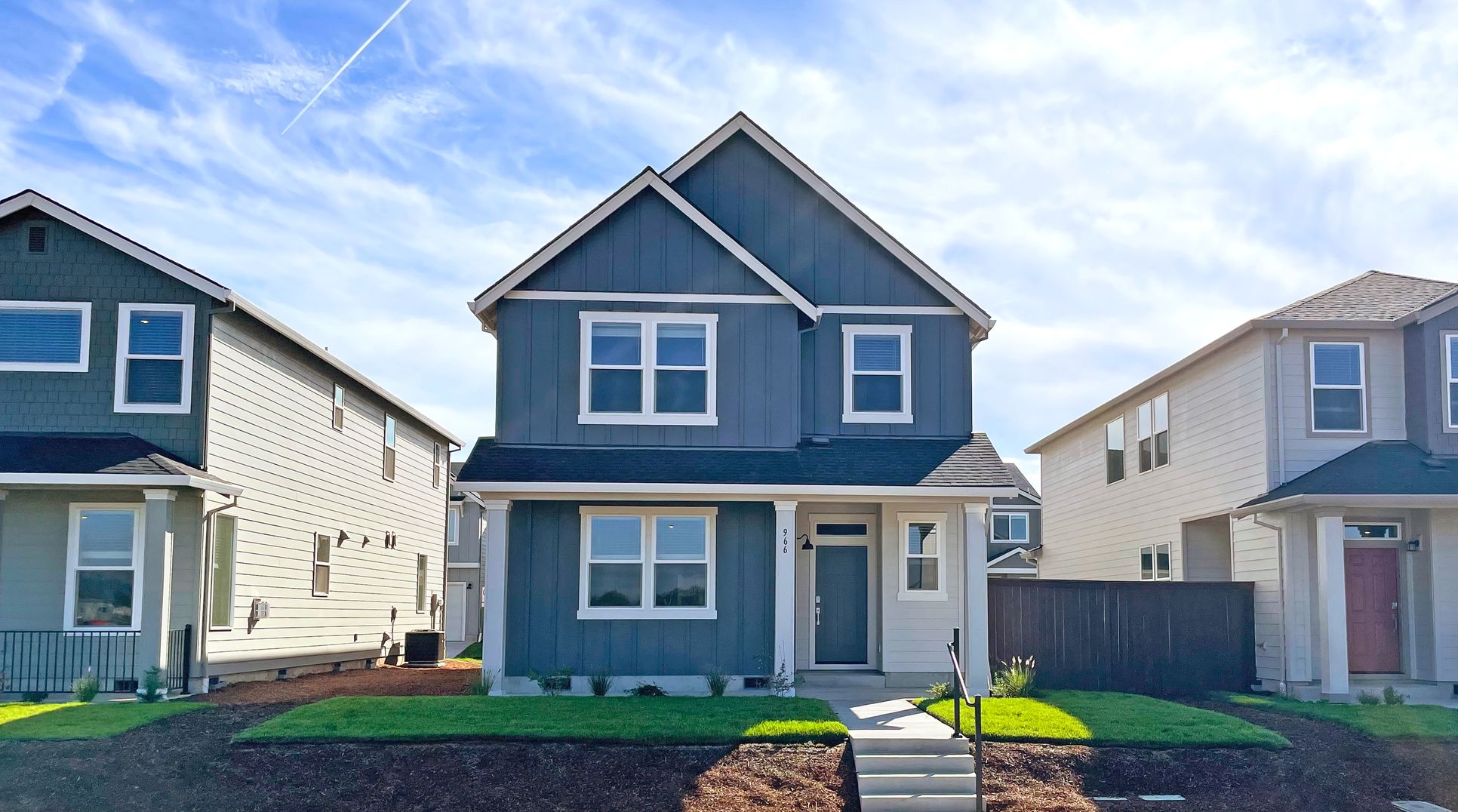 Exterior:Meadowview Clark H S13