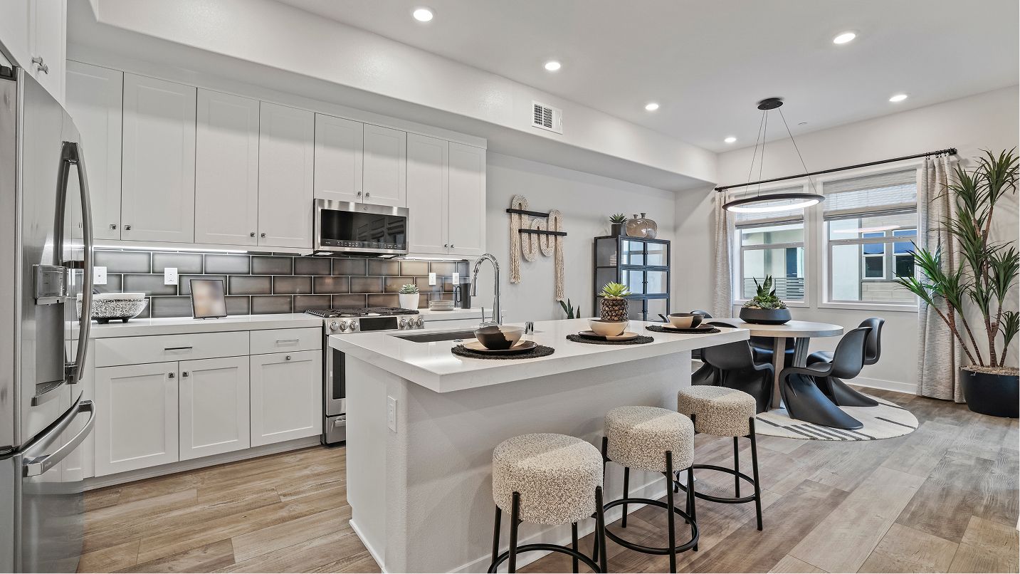 Vista Metro Heights Res1 X Kitchen 1of6 RT F2