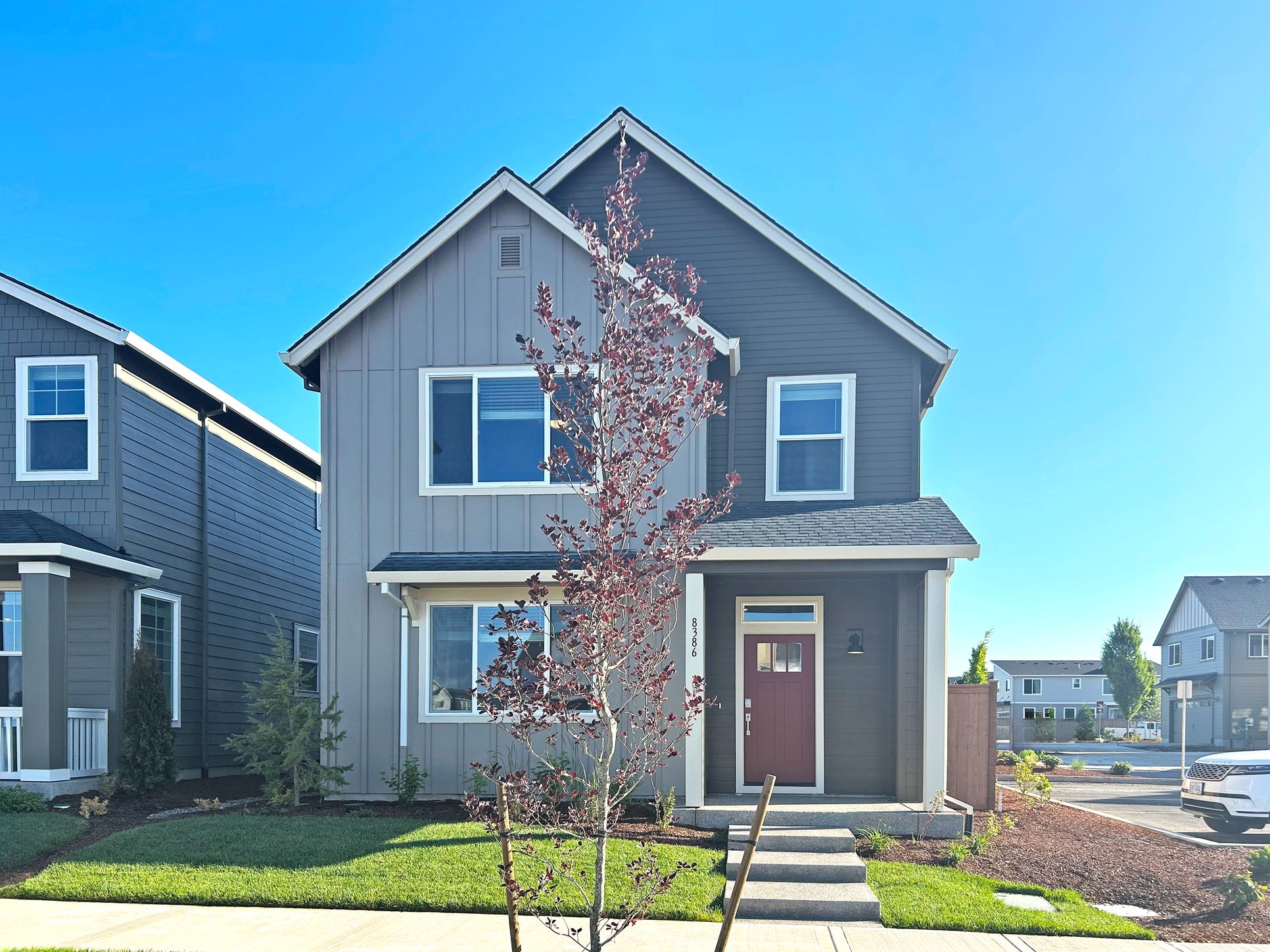 Exterior:Reeds Crossing Palmer H S1454