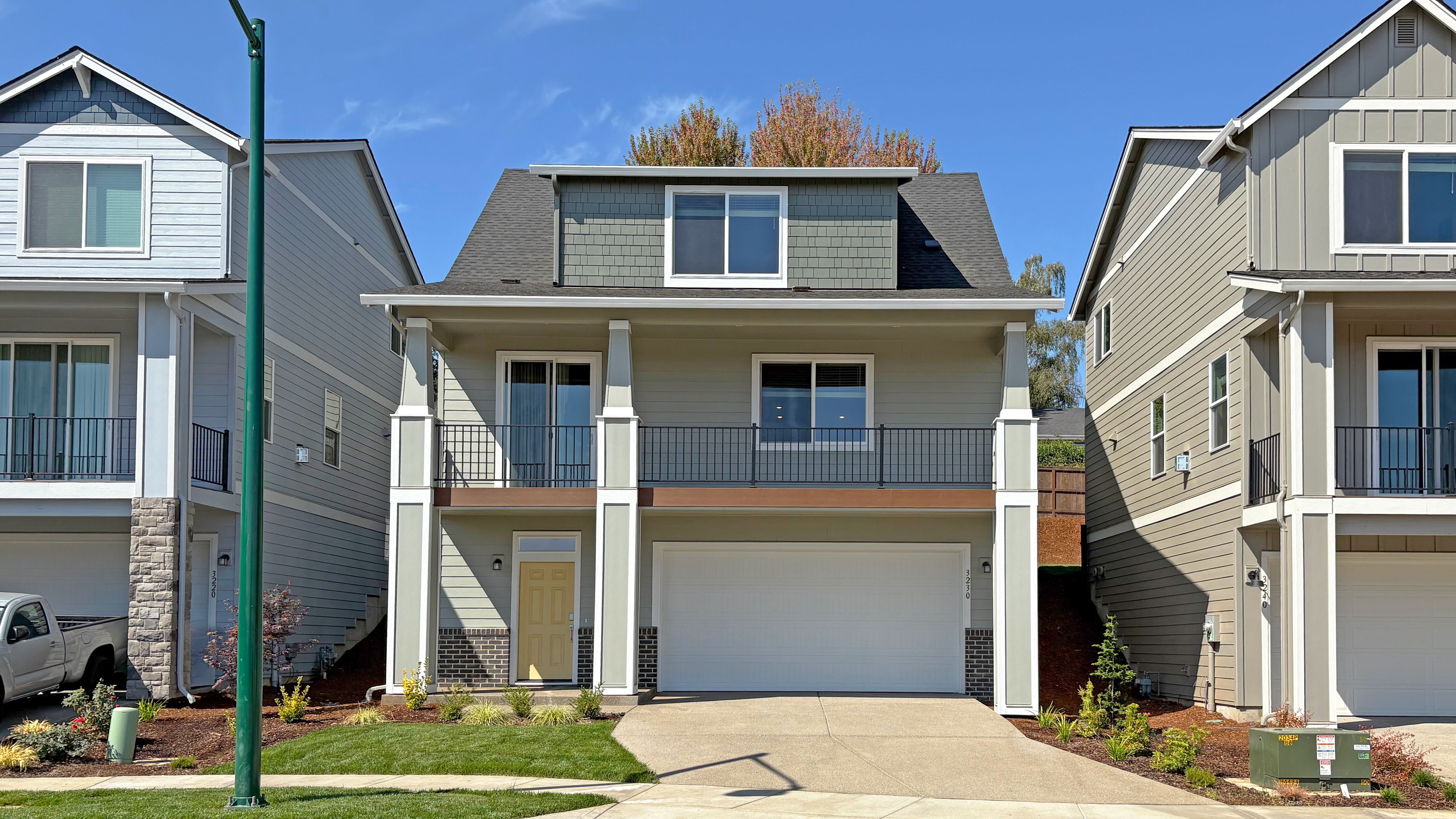 Exterior:Parkview Terrace Ivy H S142