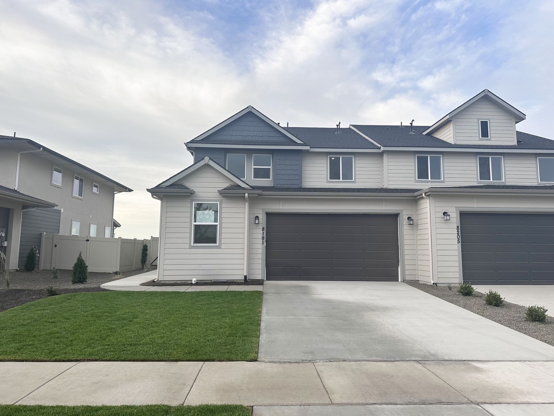 Exterior:Eagle Ridge Plan 1785 H S1105 8191 Grey Alder