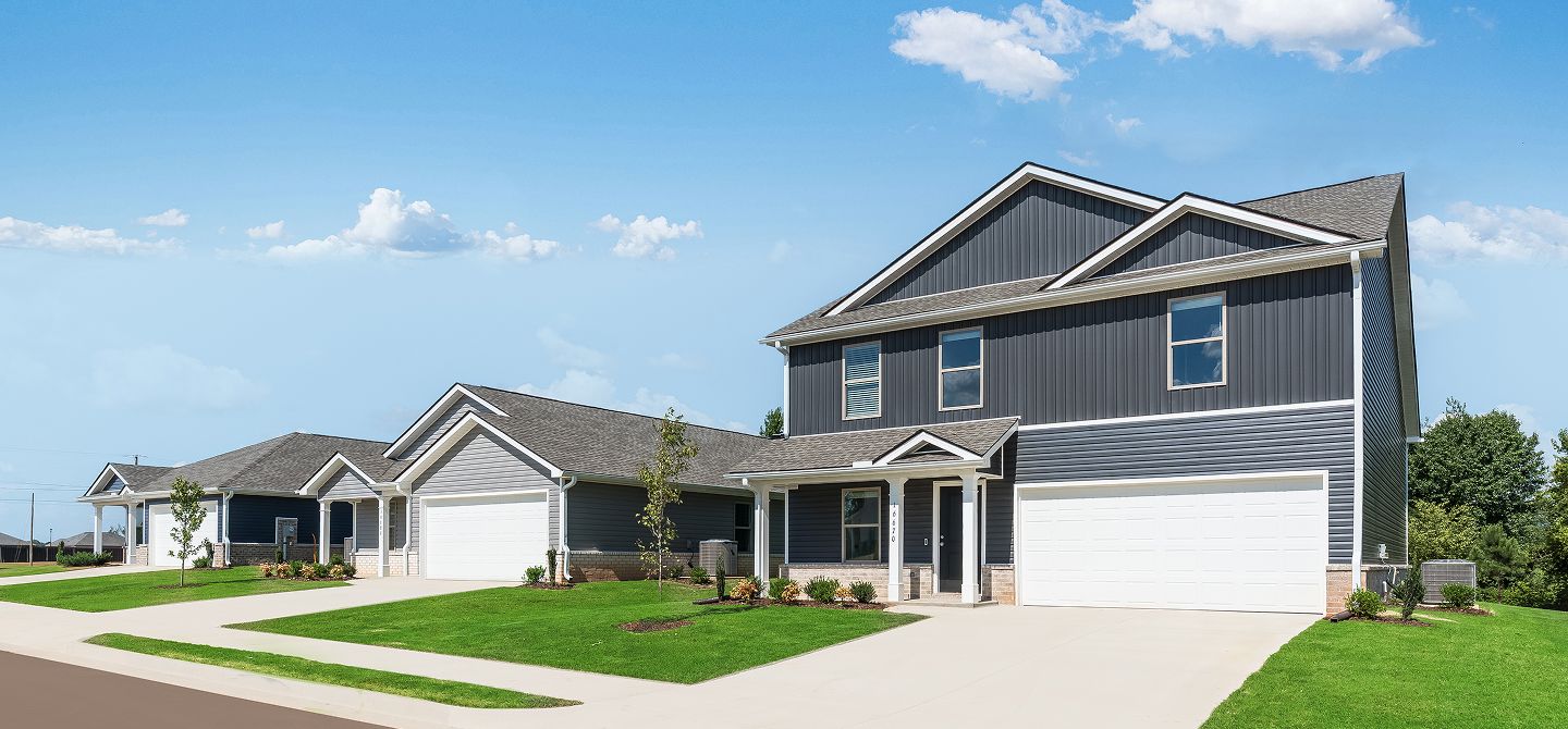 Whisper Woods Streetscape 070925