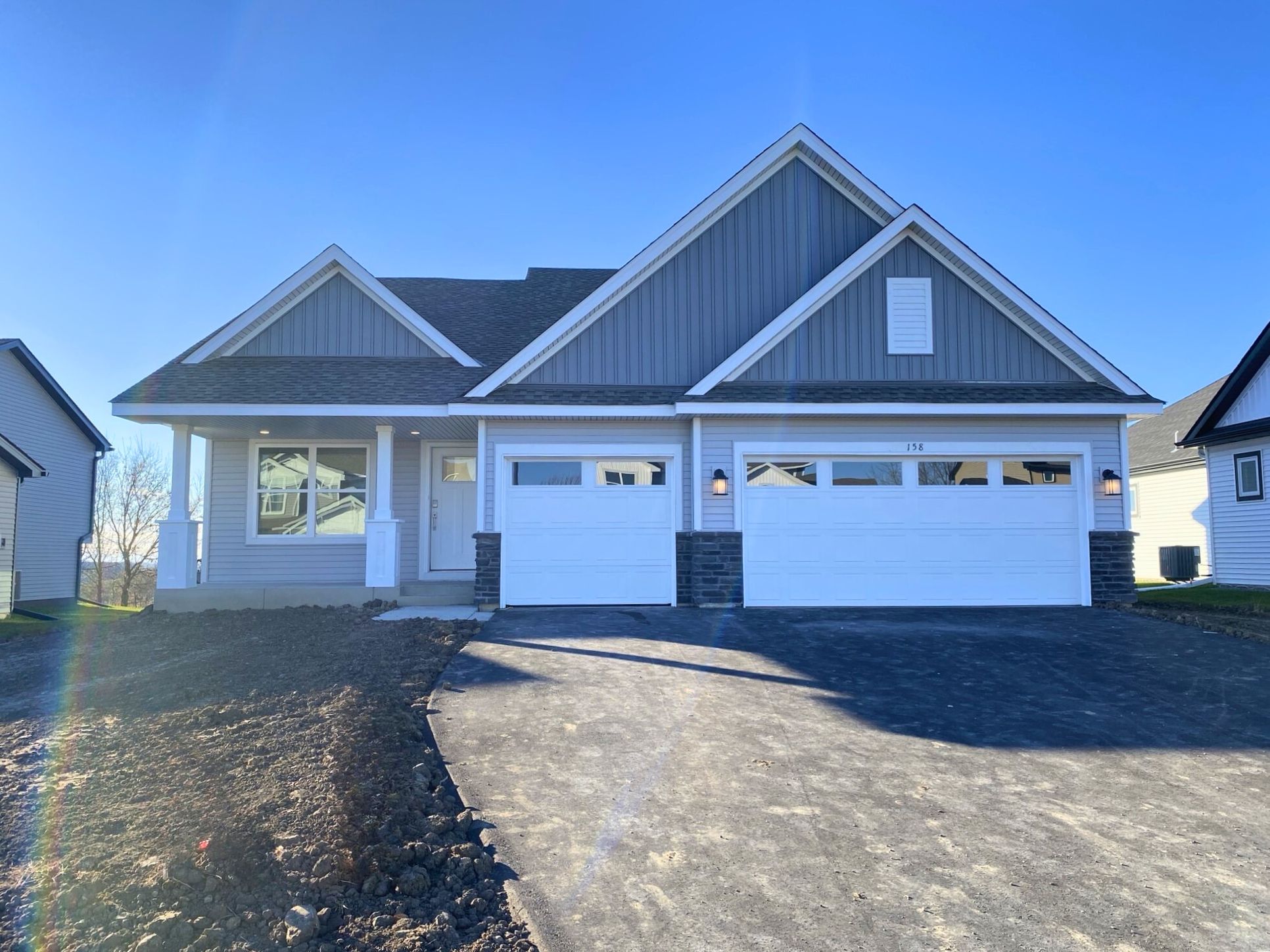 Exterior:b6dfa199 f431 45d5 997b de662d3590dc