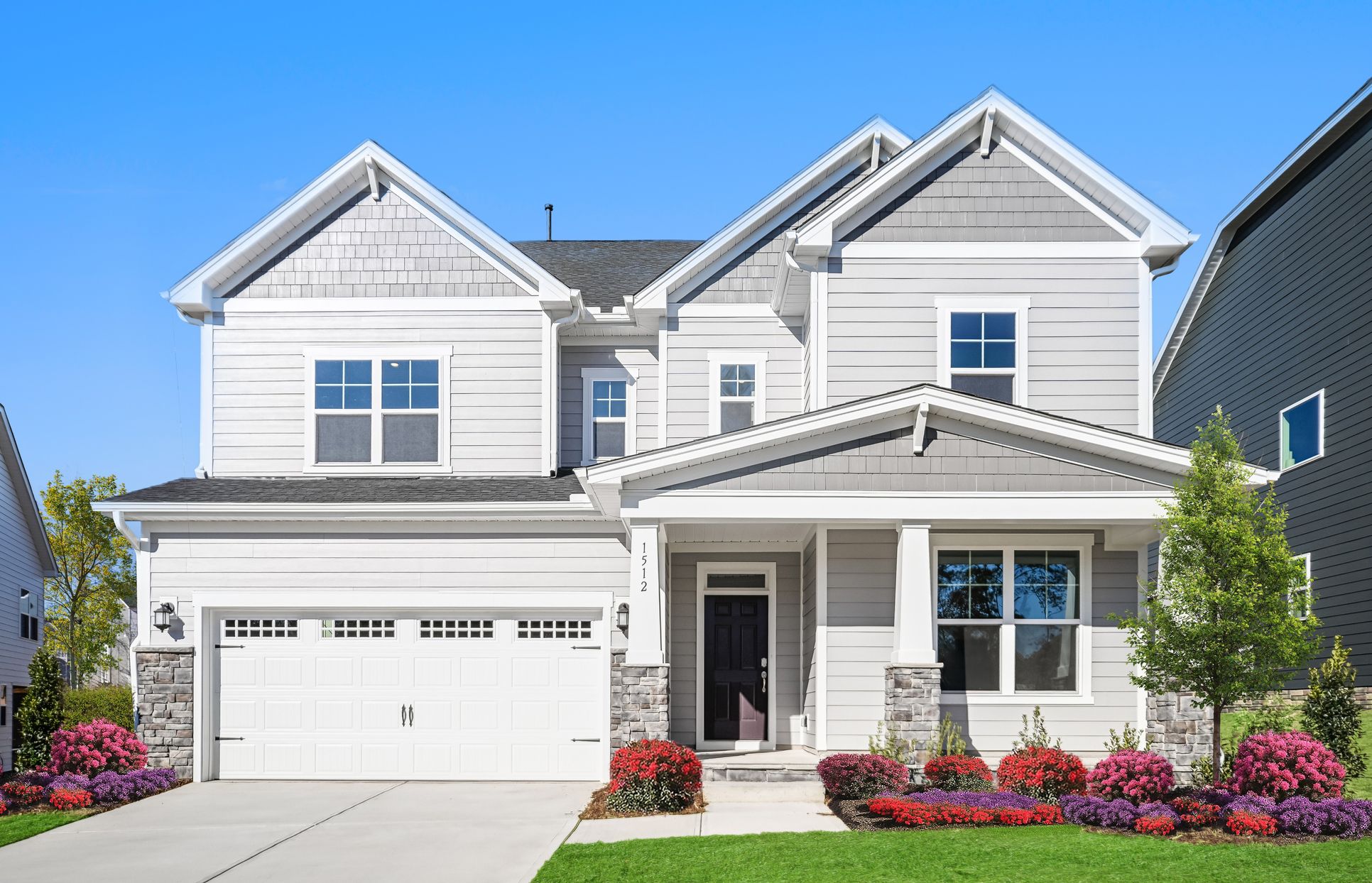 Exterior:Stoneriver Eastman III Front 1of1