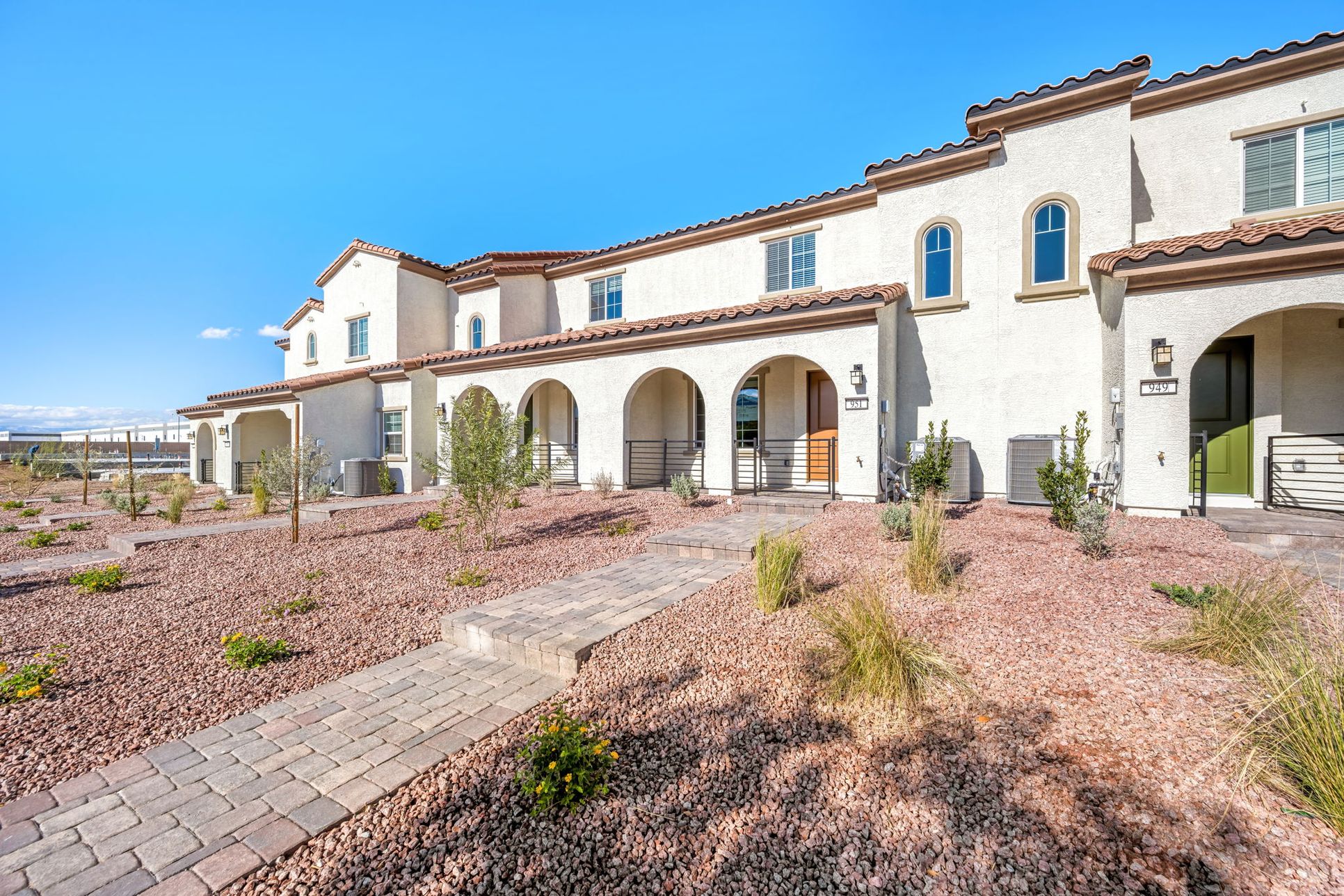 Exterior:1 web or mls Lennar 951 Jigglypuff Place 01