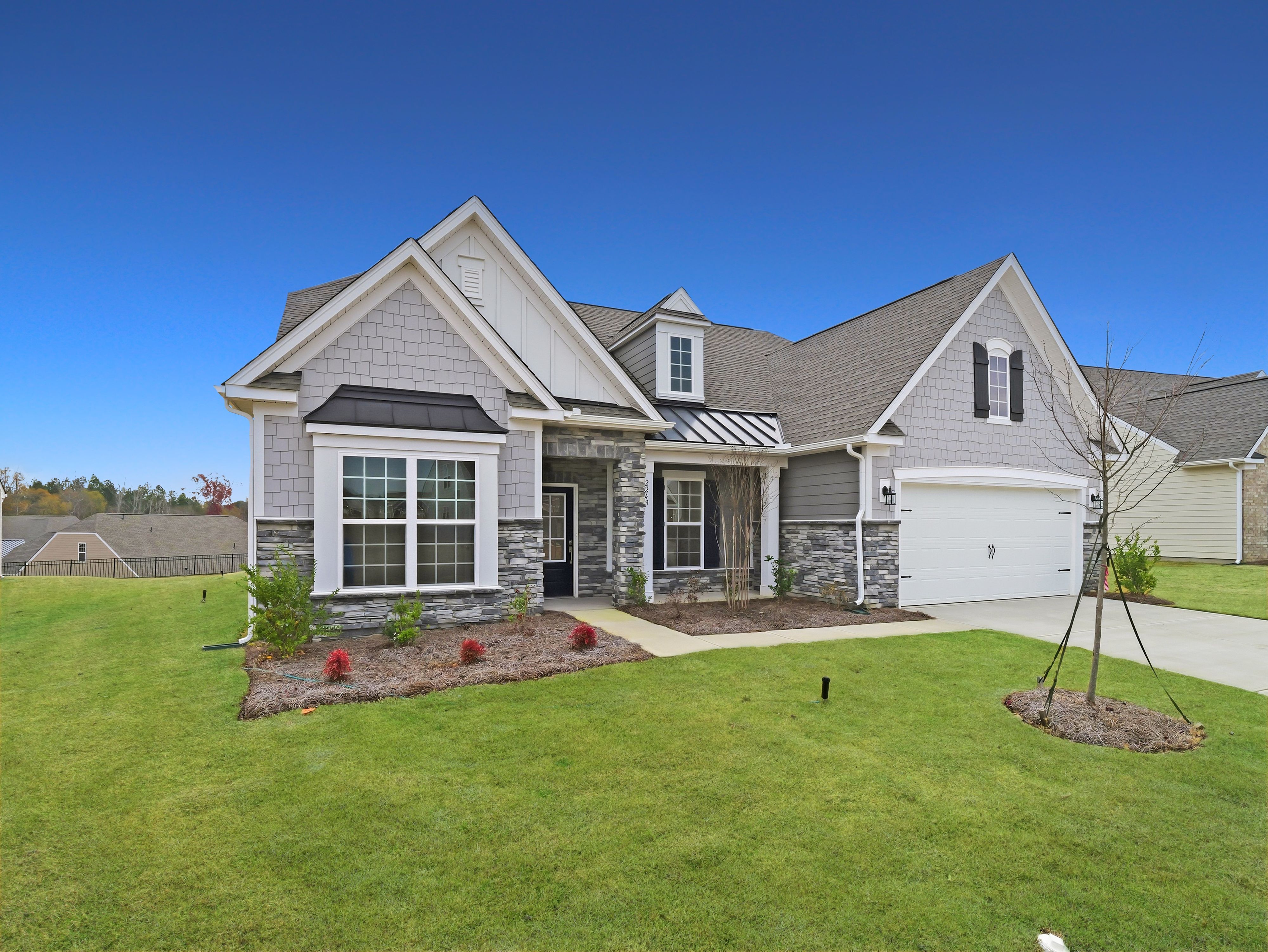 Exterior:Roselyn Felicity 01 NEW