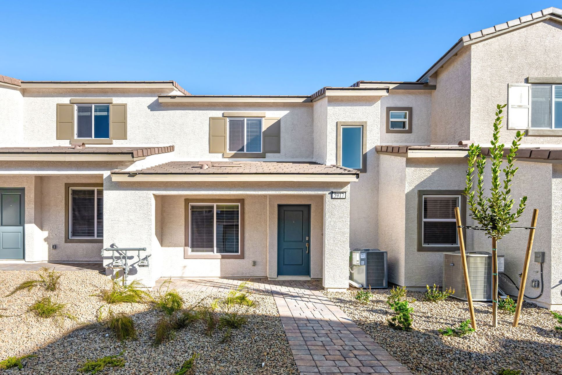 Exterior:1 web or mls Lennar 5917 Yee Haw St 01