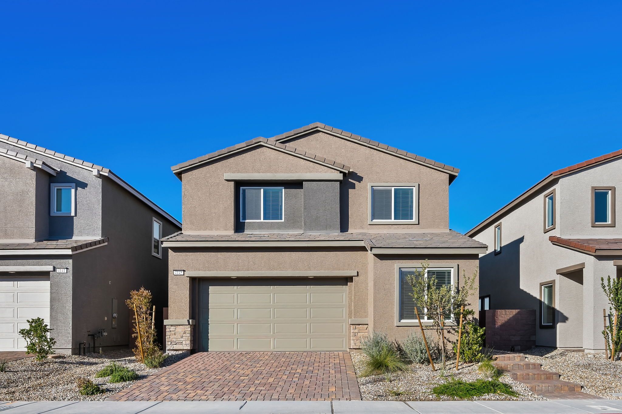 Exterior:1 web or mls Lennar  4145 Victorious Grove St 01