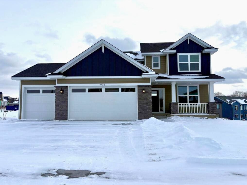 Exterior:592837ca 04aa 46e8 a4a8 e4f71828796a