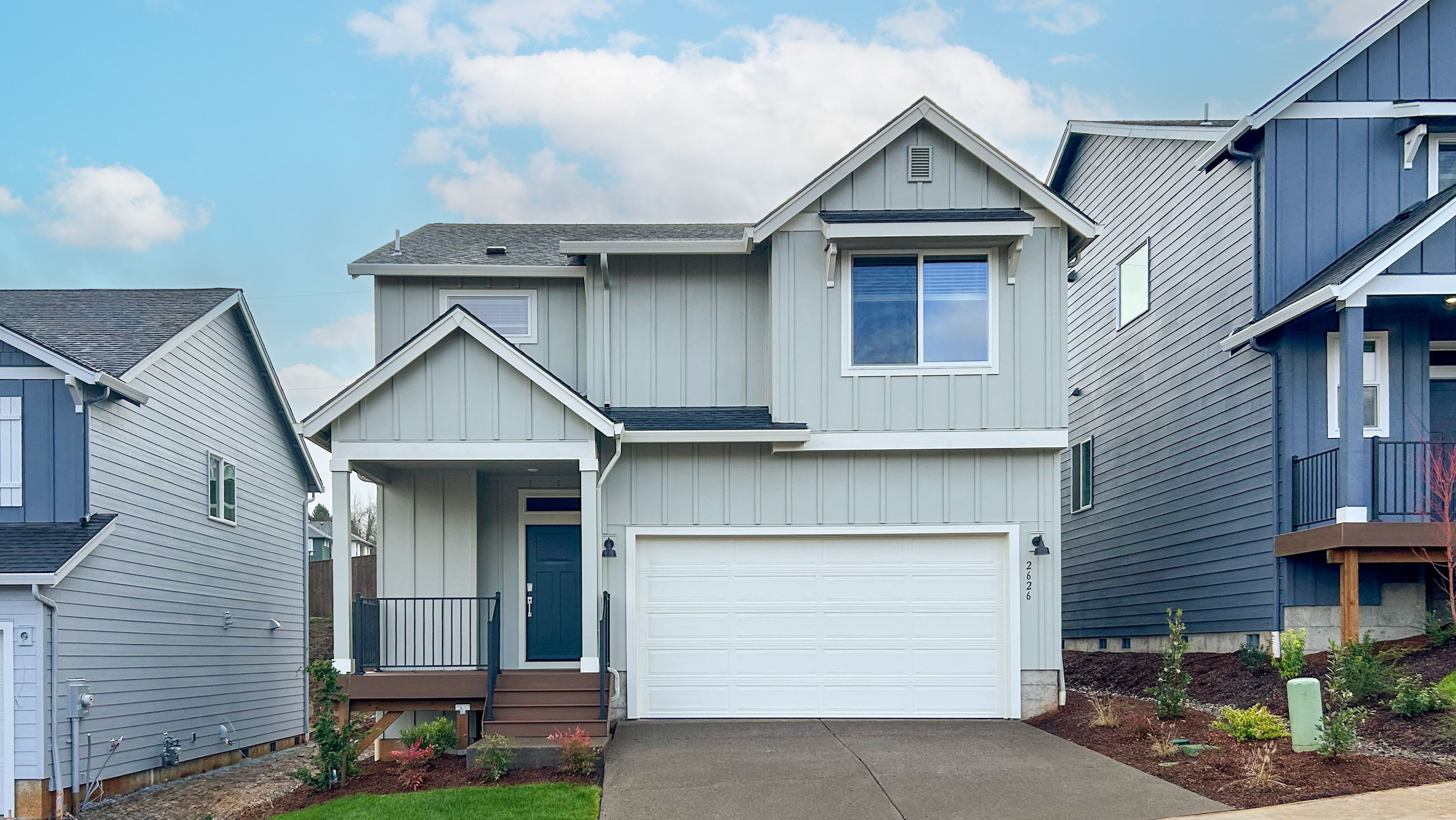 Exterior:Coburn Terrace Cypress QMI H S9 Exterior