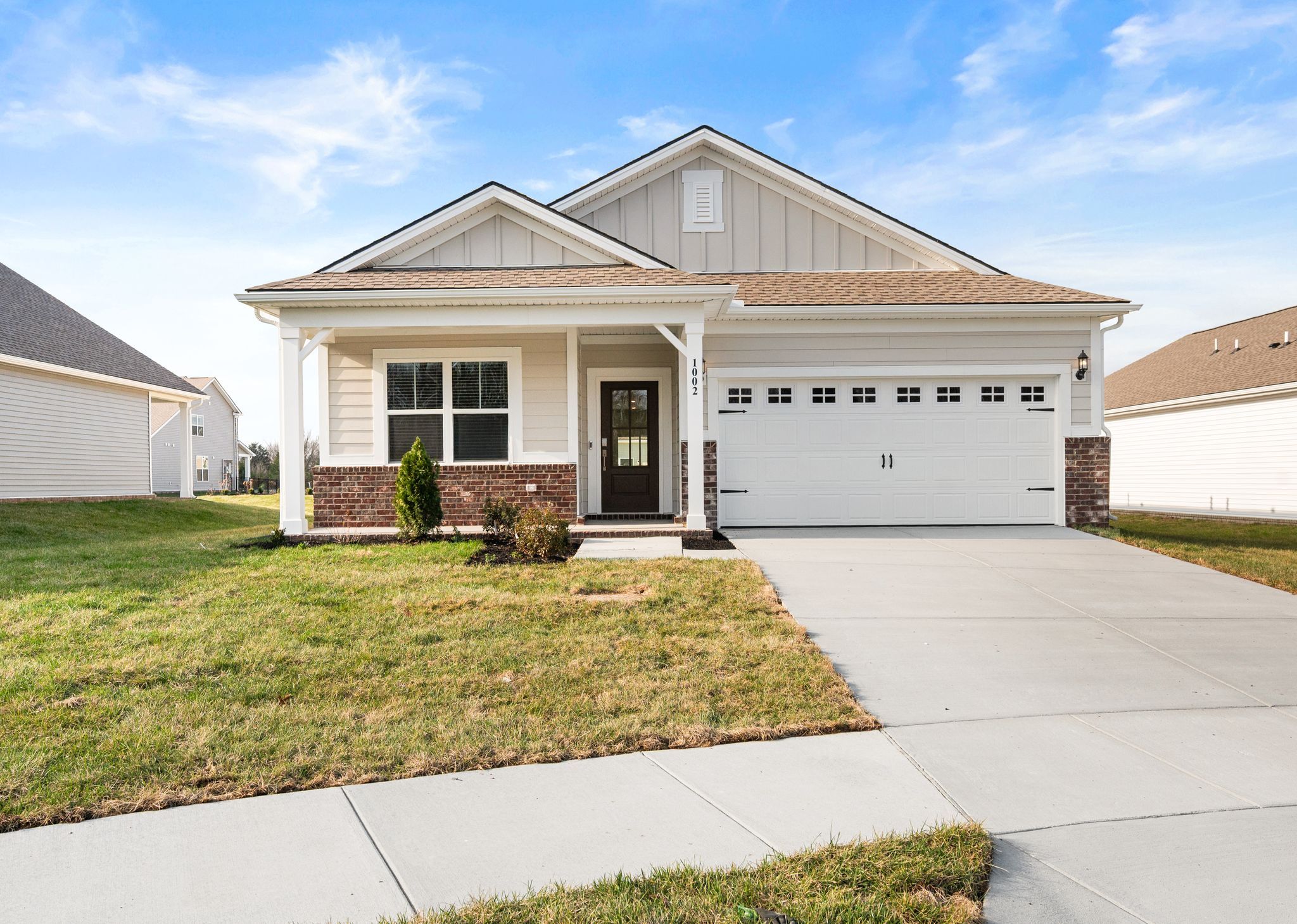 Exterior:ad2512102 1002