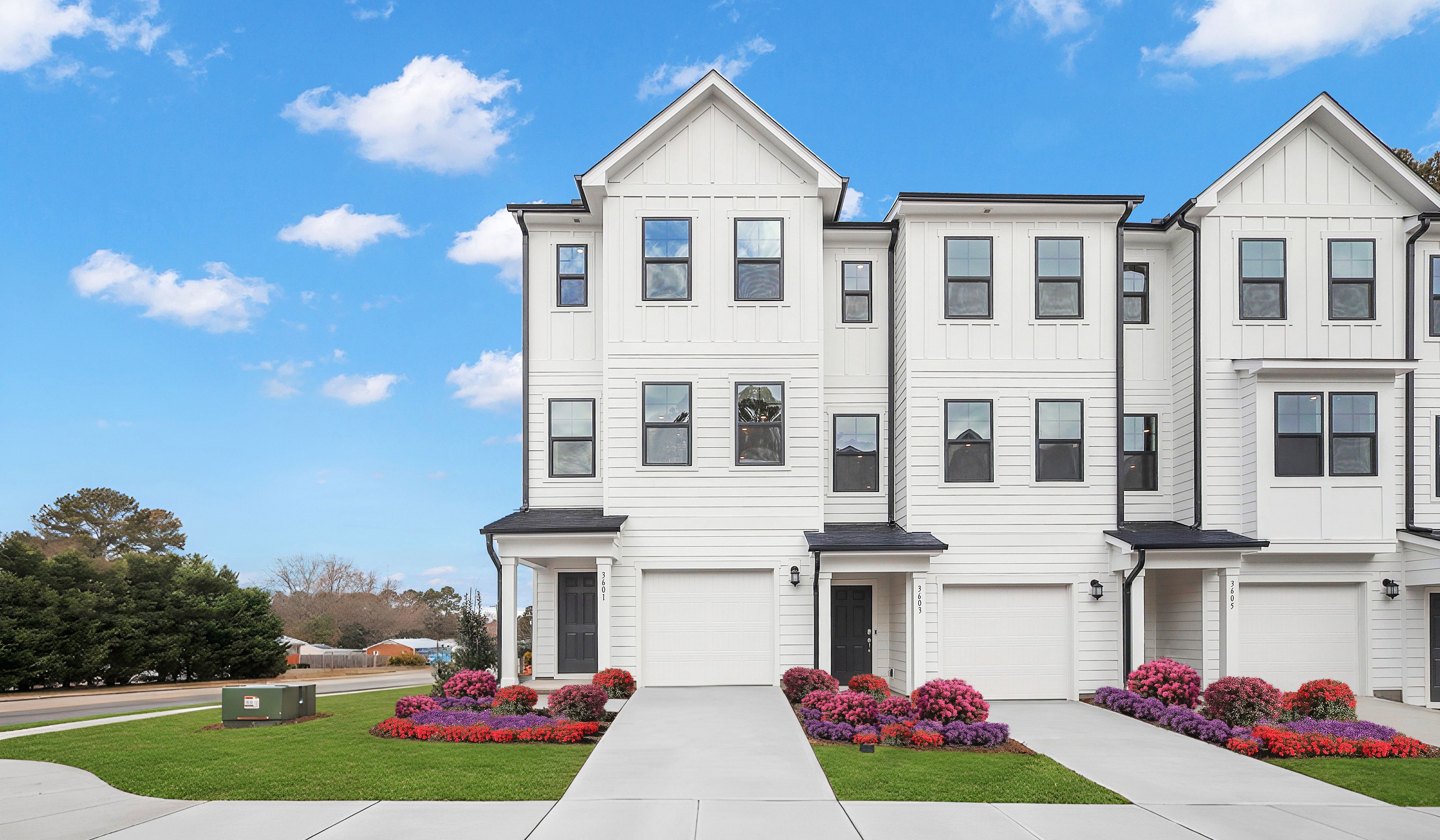 Exterior:Elm Grove Wyatt Front 1of3