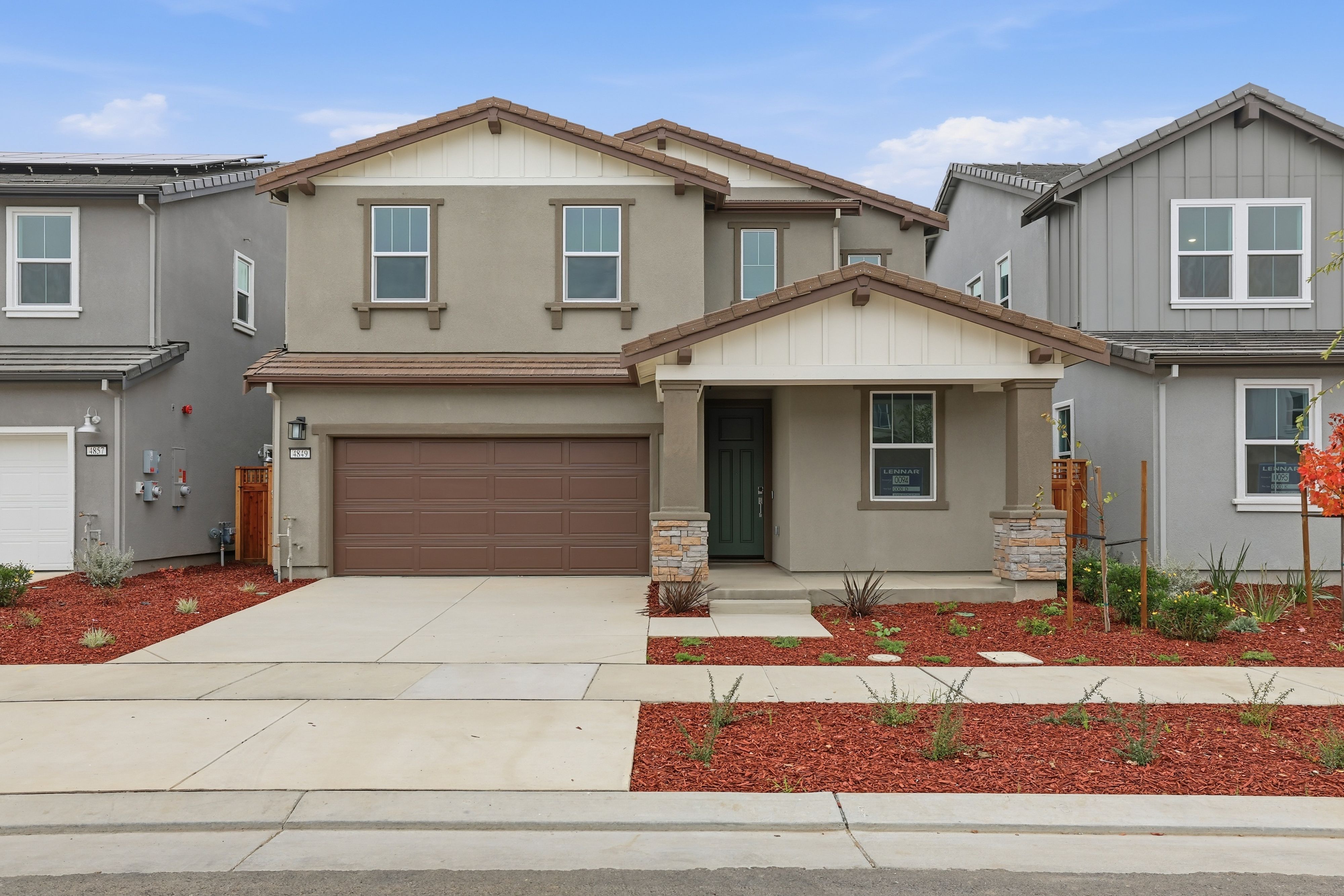 Exterior:Heritage Residence1 01